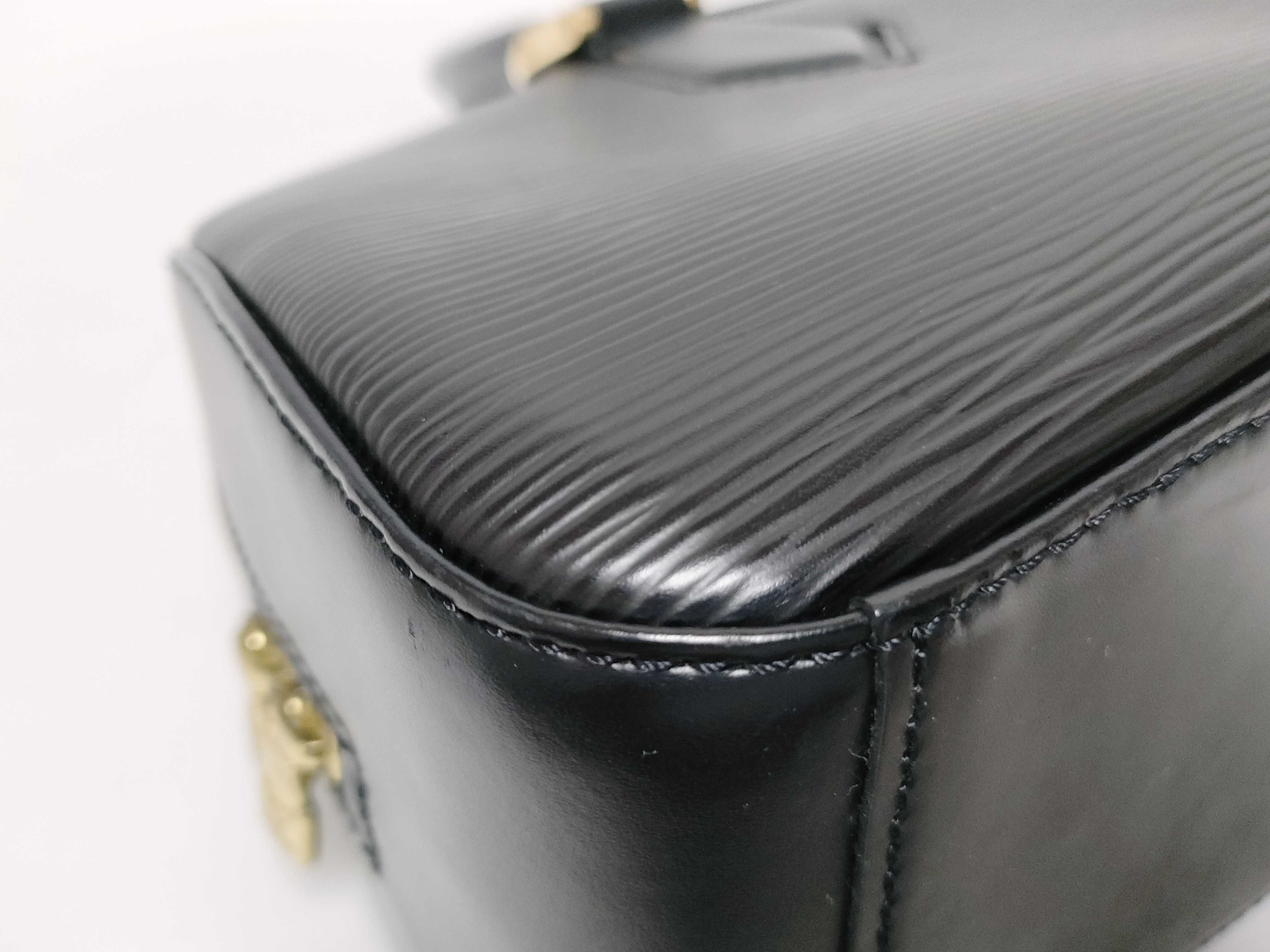 Epi Black Leather Epi Jasmine Handbag — view 7