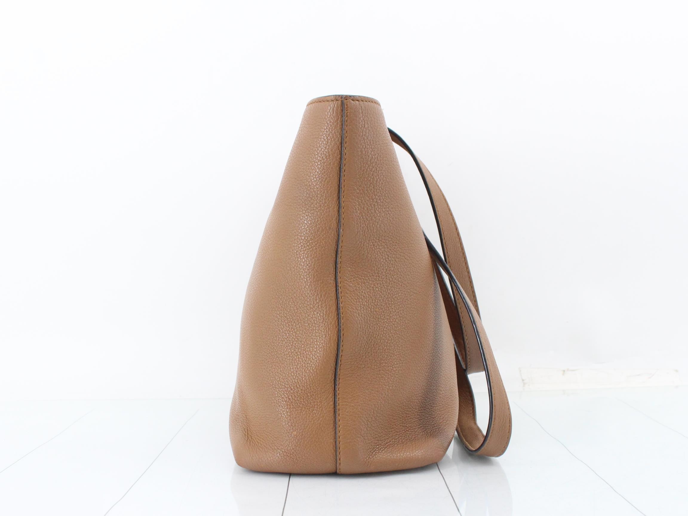 Embossed logo tote bag — view 4