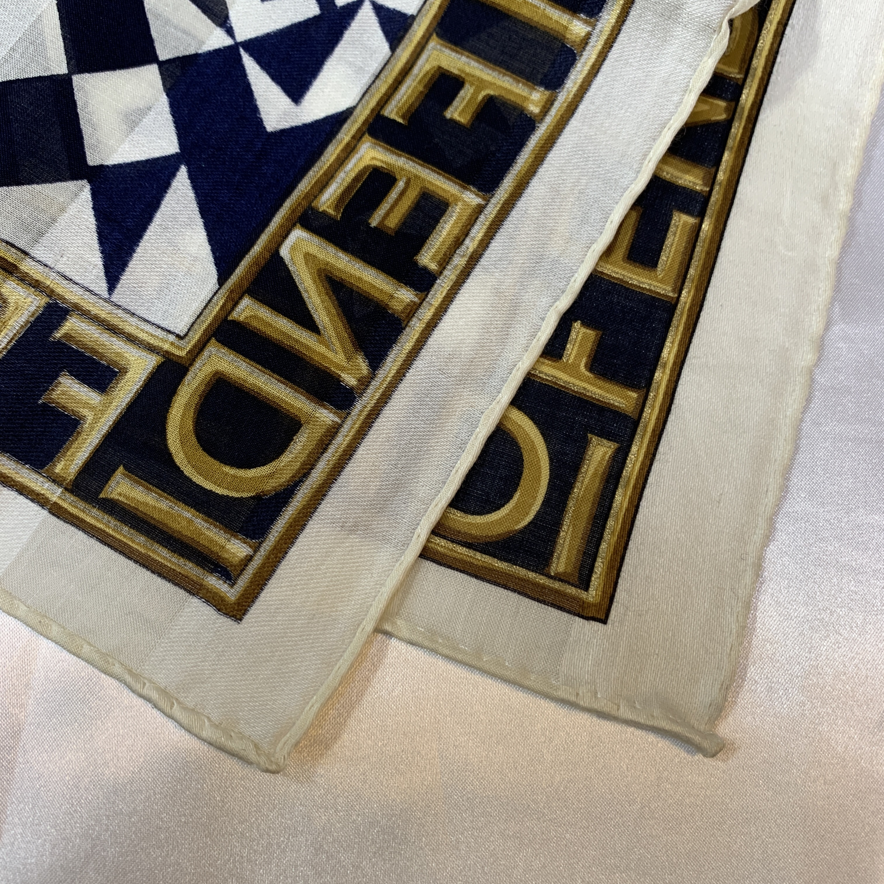 scarves and other accessories — view 5