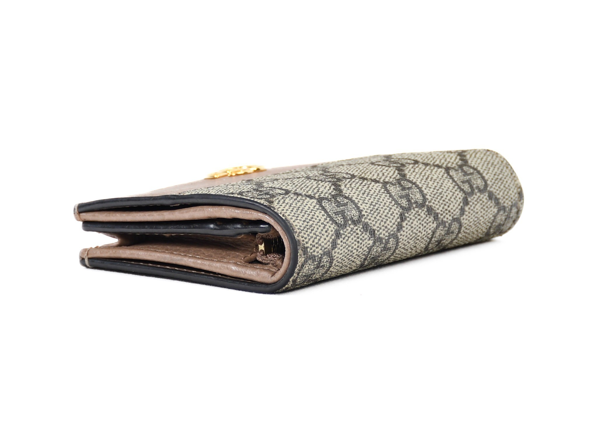 Comes with box and dust bag. Gucci GG Supreme 658610 Compact Wallet. — view 5