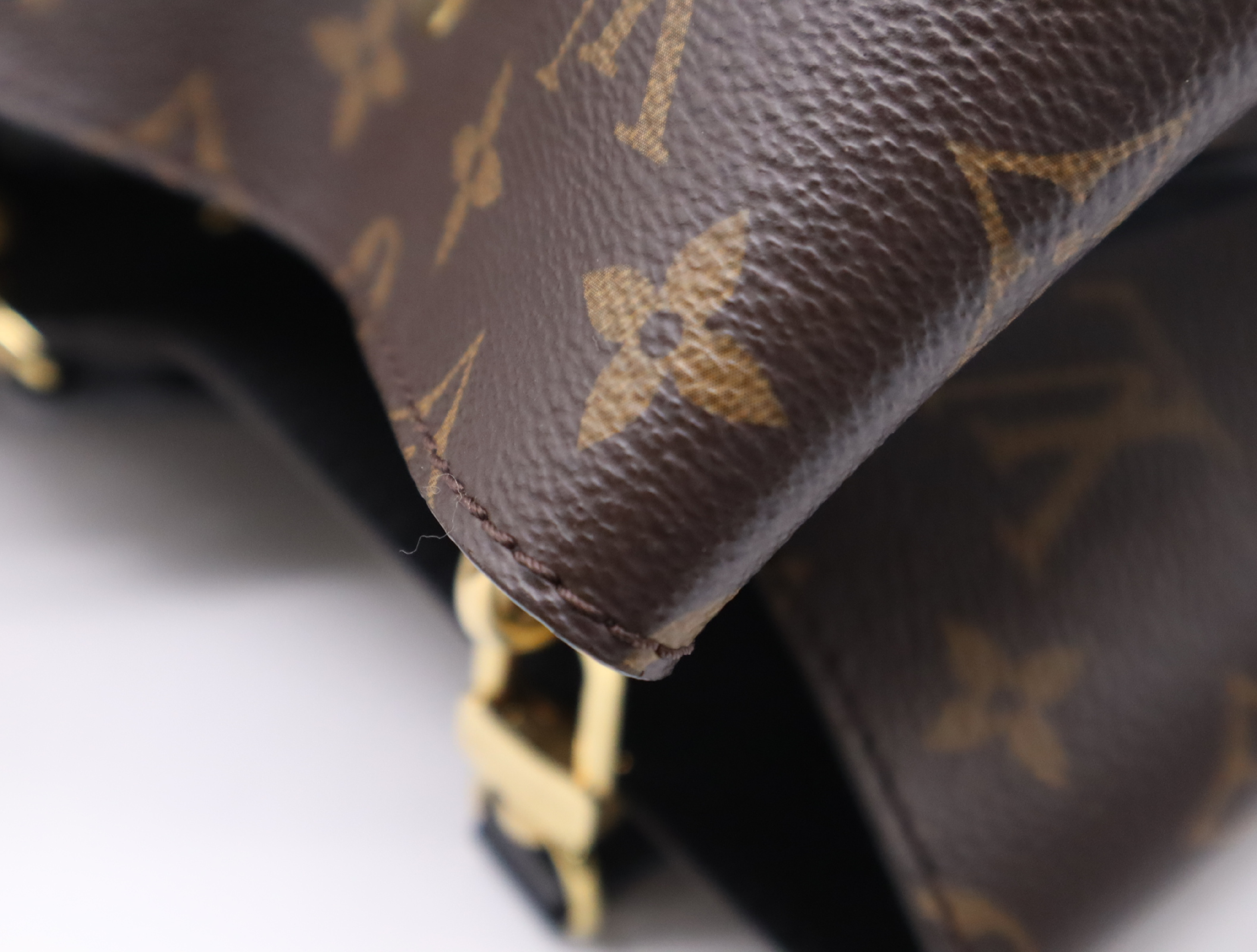 M44020 Monogram Neo Noe Noir Shoulder Bag with Shoulder Strap — view 9