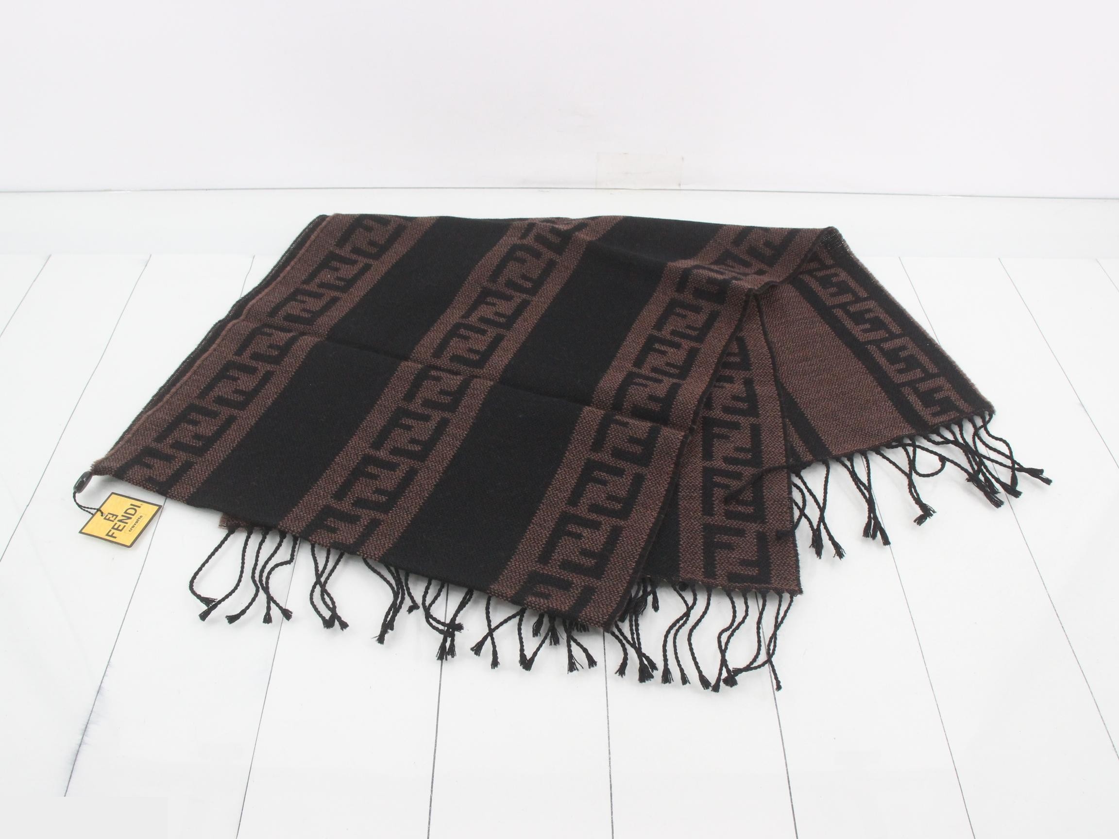 ZUCCA - Accessories, Scarves, and Small Items — view 3