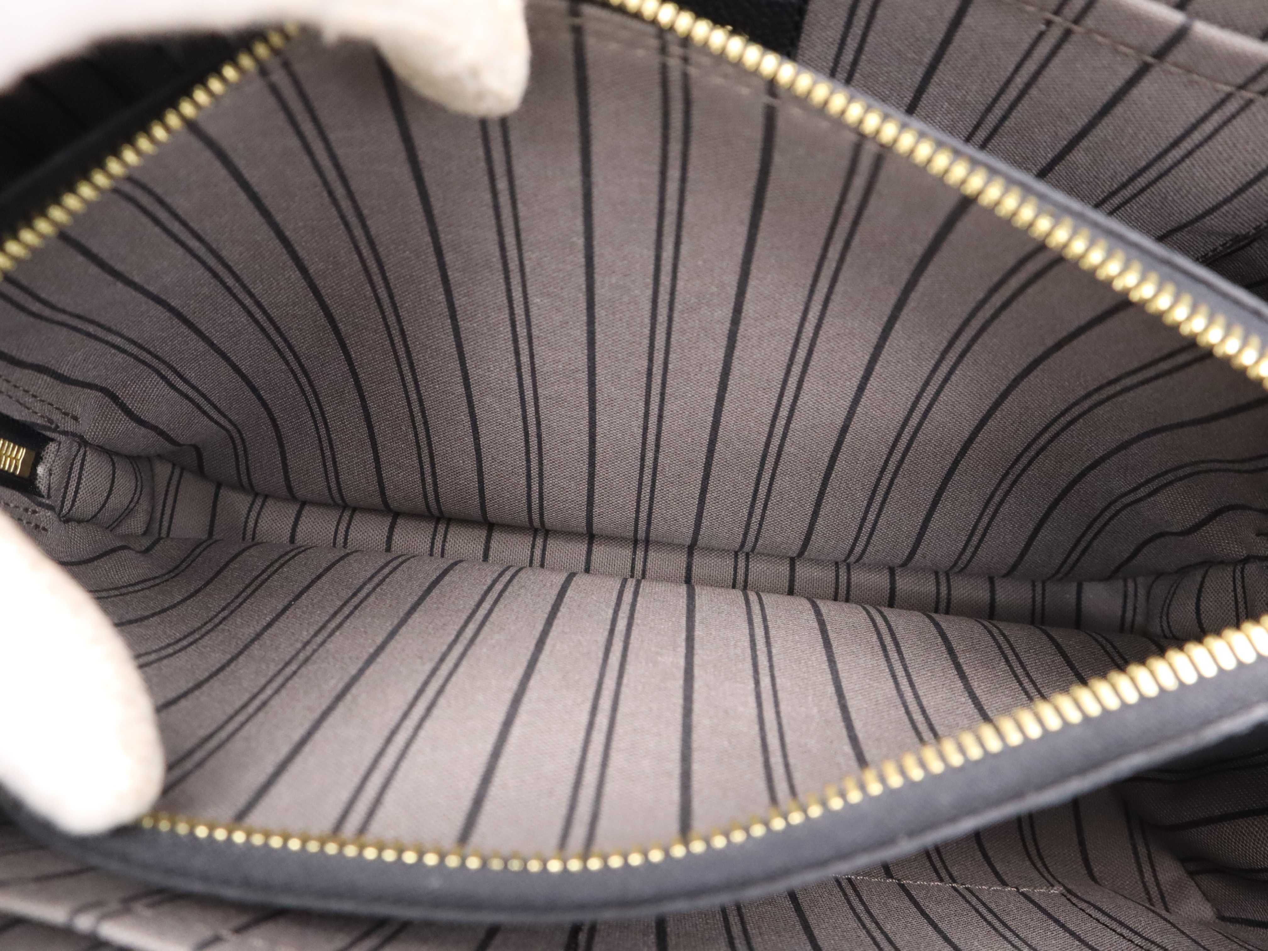 M41048 Monogram Empreinte Montaigne MM Noir Handbag — view 11