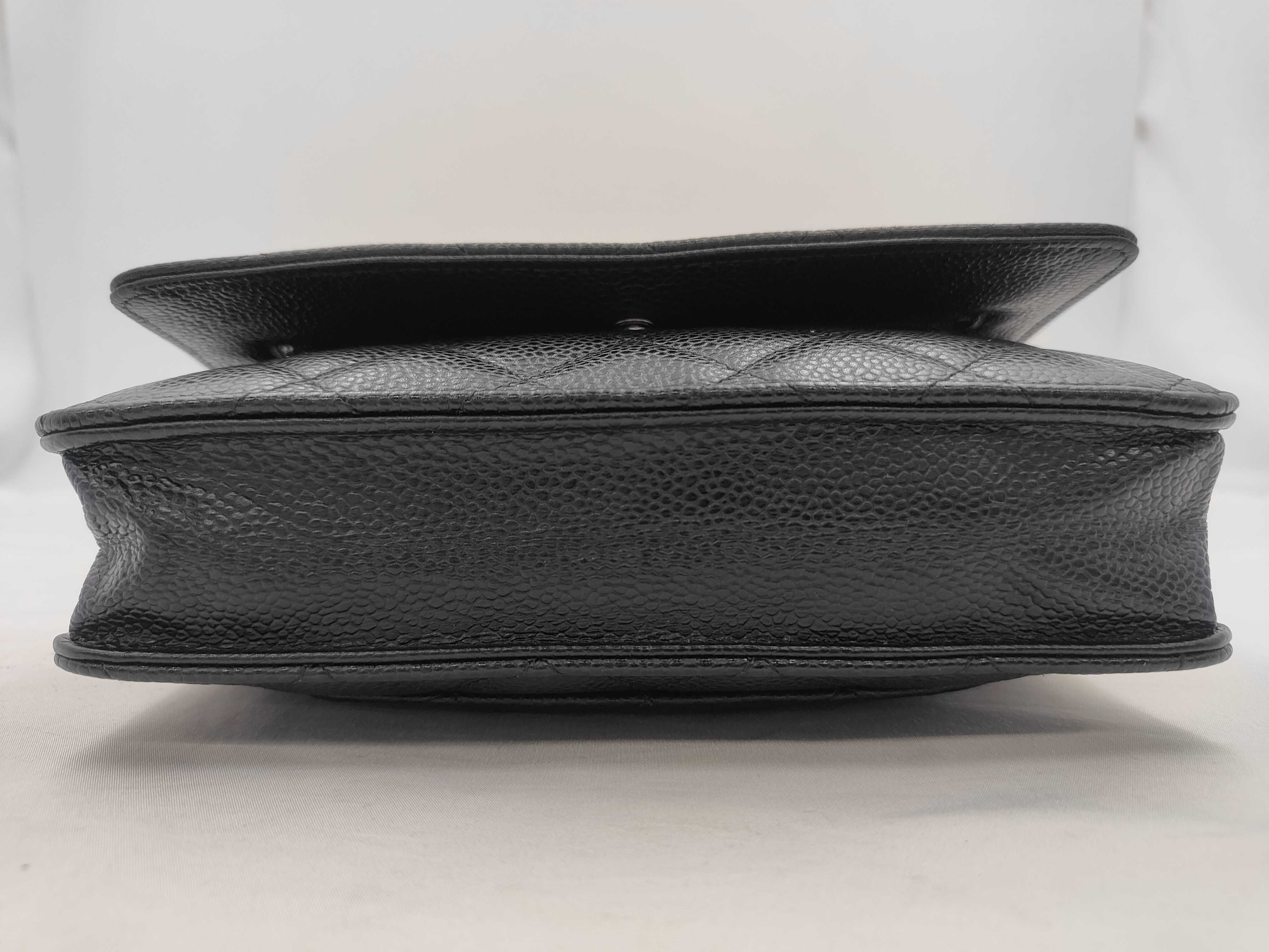 Caviar Skin Chain Shoulder Bag Chain Wallet Black (Serial Number 25) — view 7