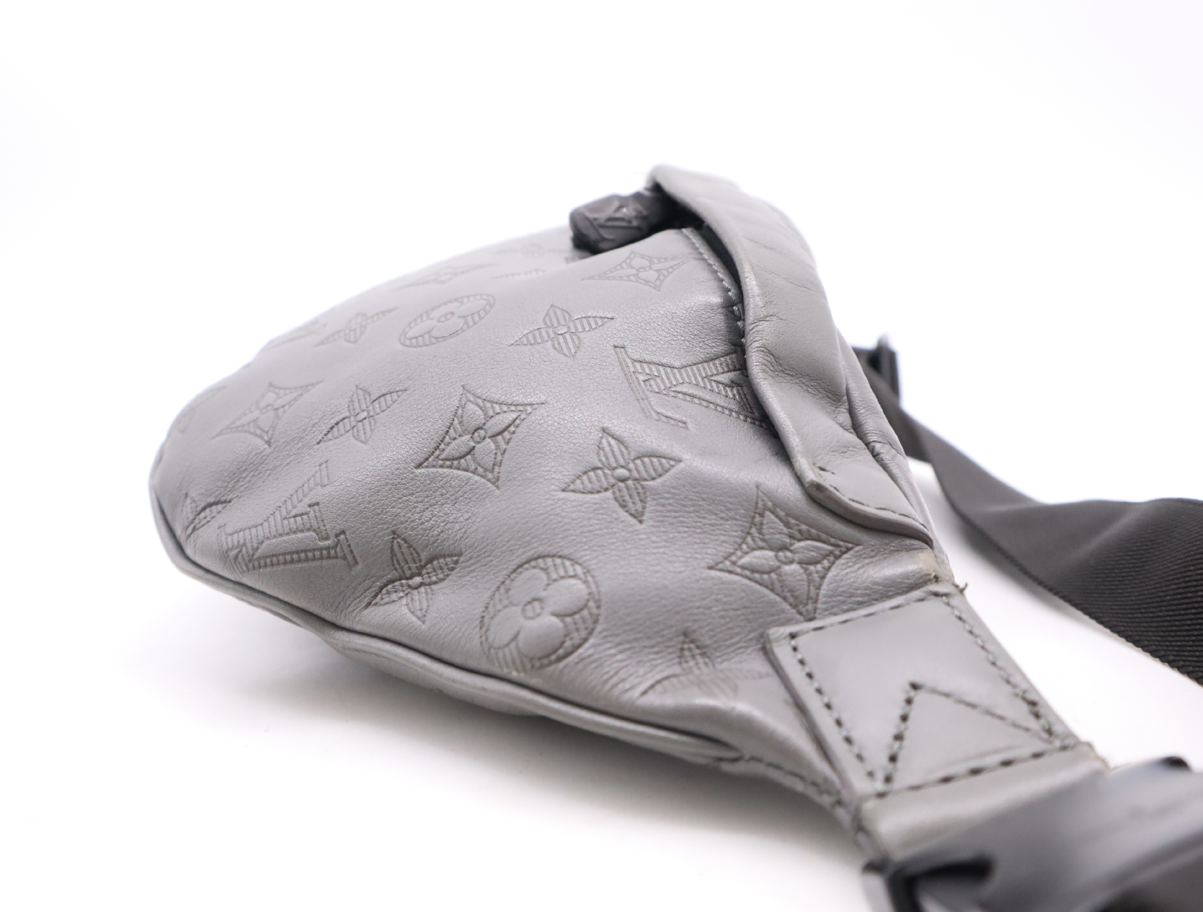 M46108 Monogram Shadow Leather Discovery Bumbag PM Waist Bag — view 5