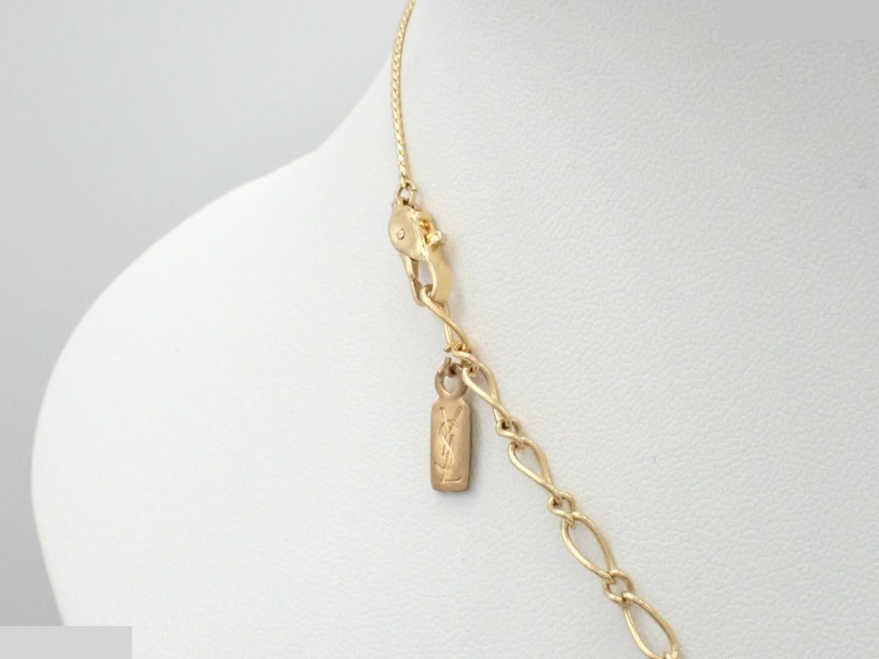 Other line: Precious metal necklaces and pendants, neck circumference approximately 46 cm. — view 2