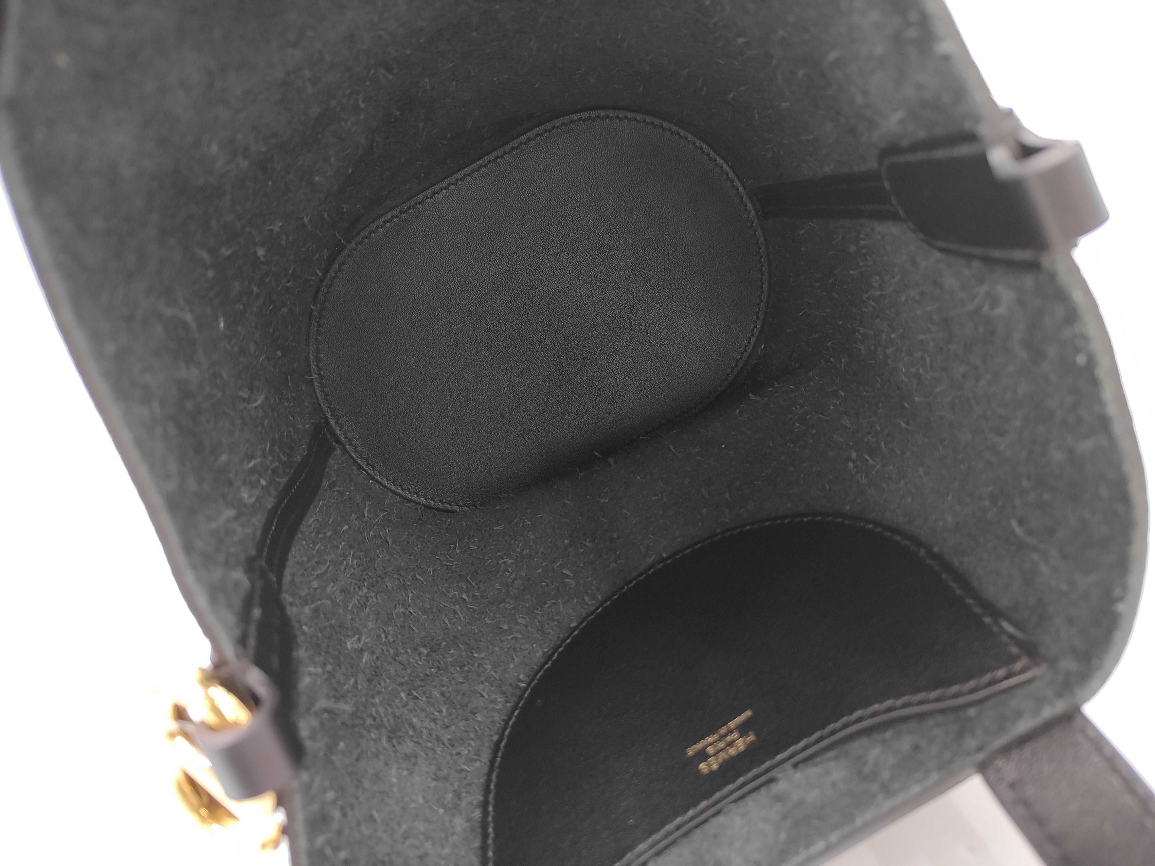 In the Loop 18 K stamp Black Gold hardware handbag — view 8