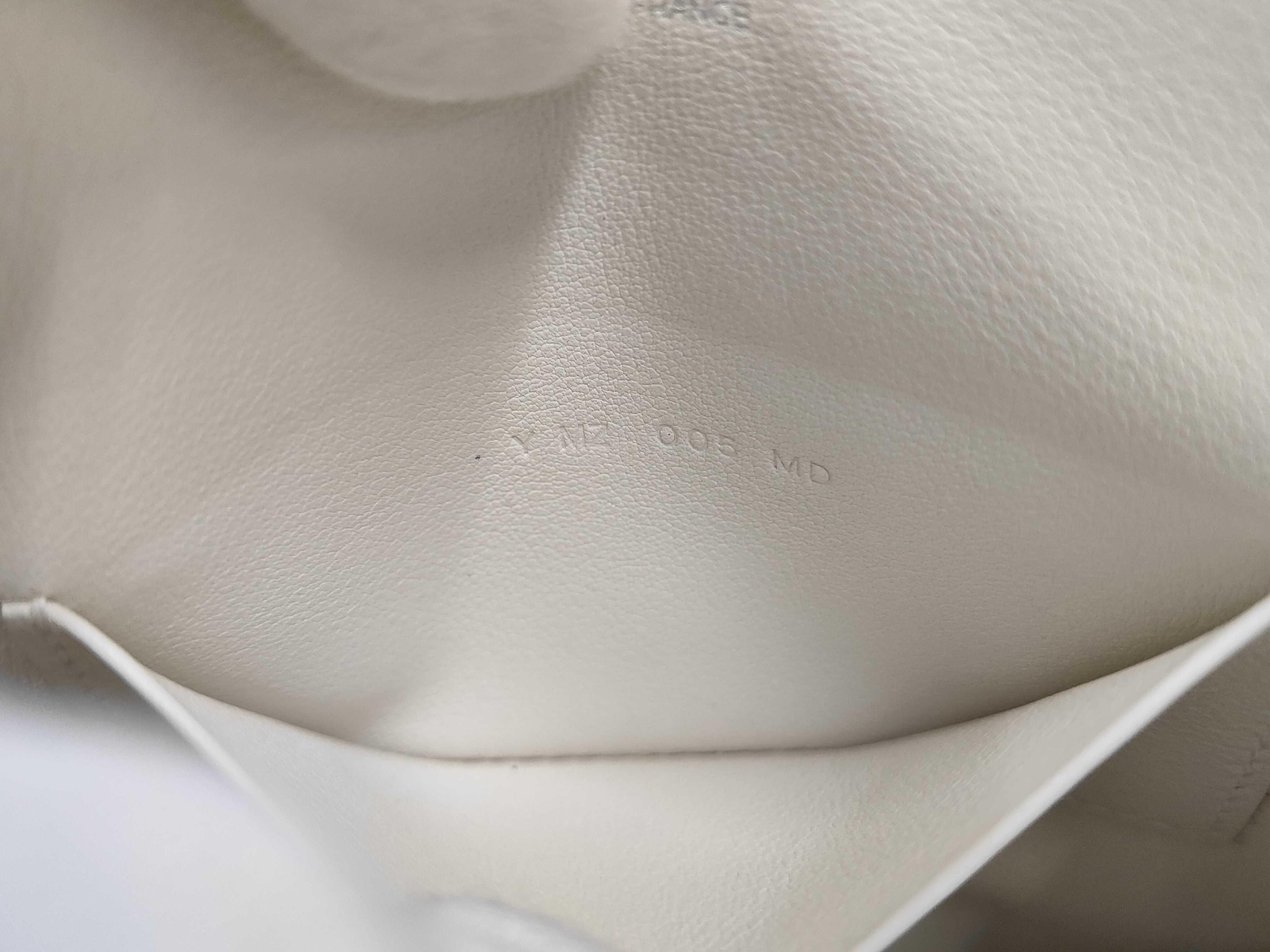 Carre Pocket Coin Case — view 9