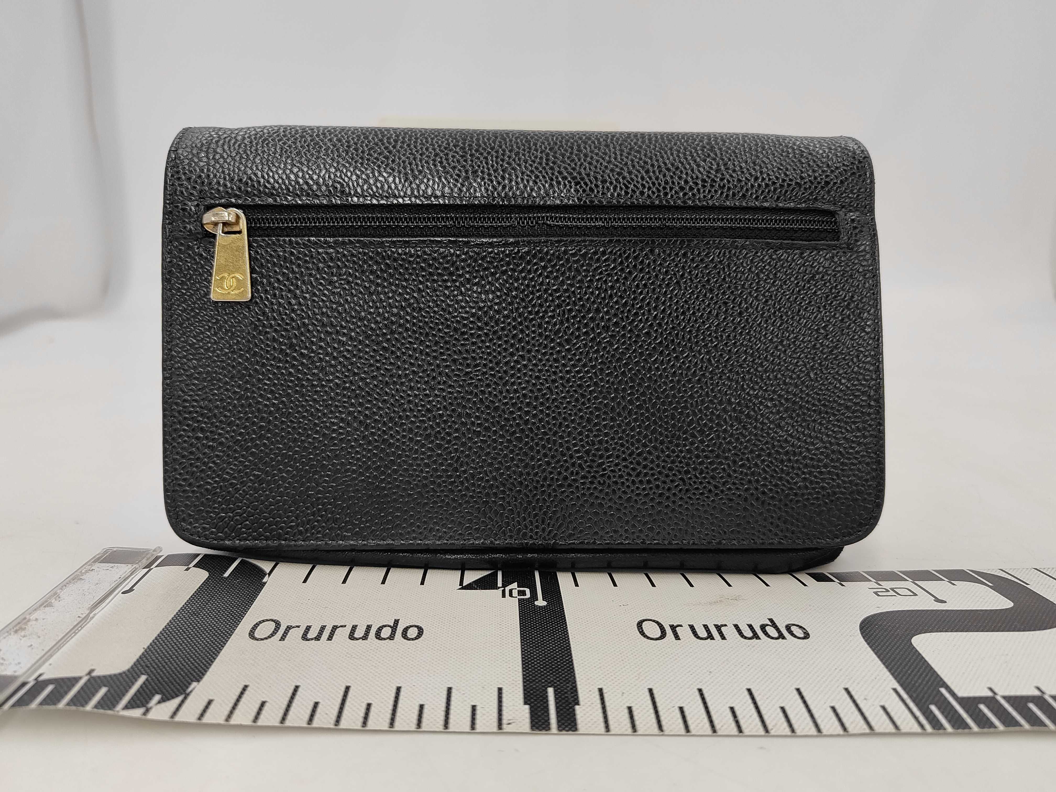 Caviar Chain Wallet Shoulder Bag — view 2