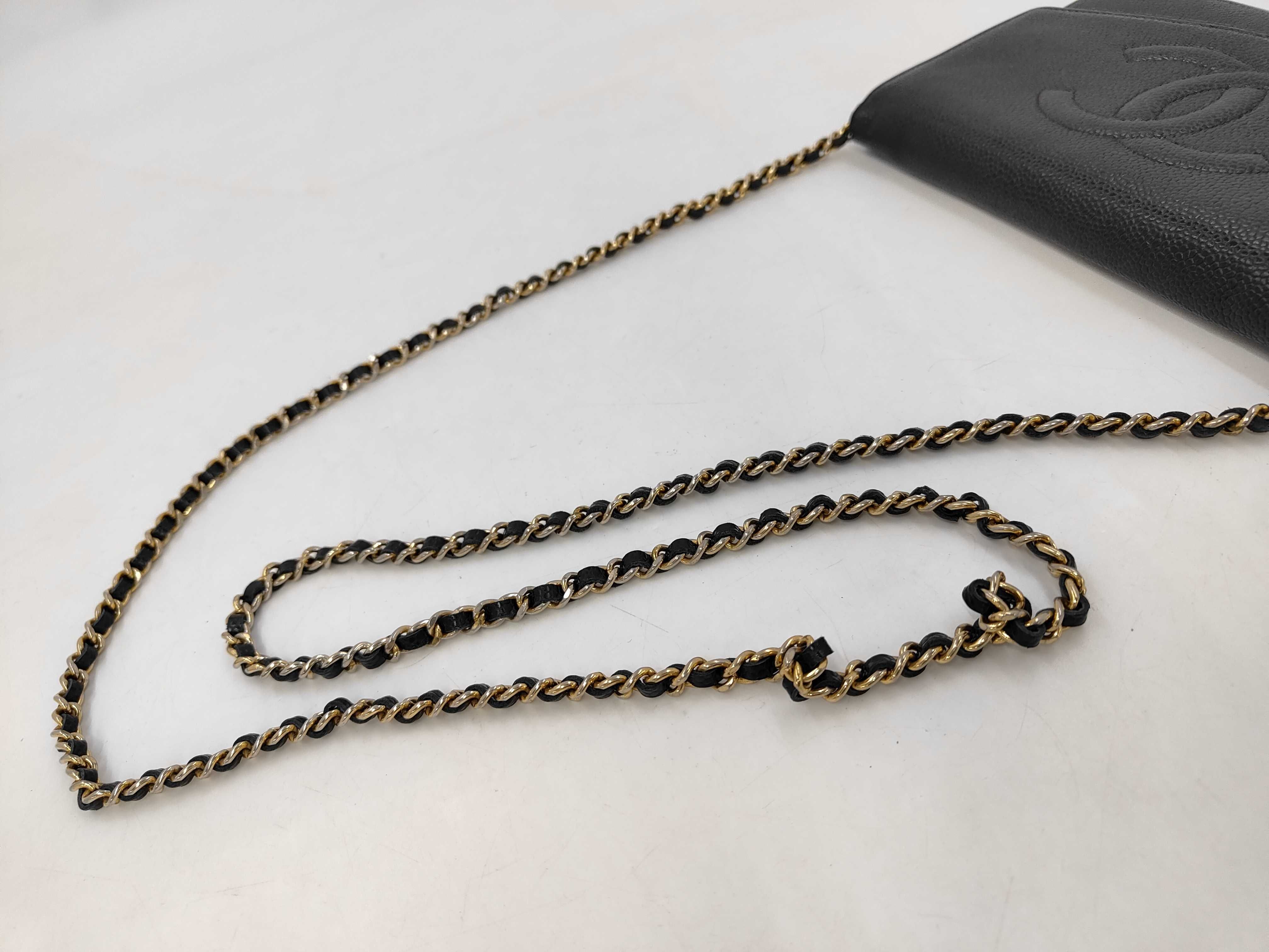 Caviar Chain Wallet Shoulder Bag — view 3
