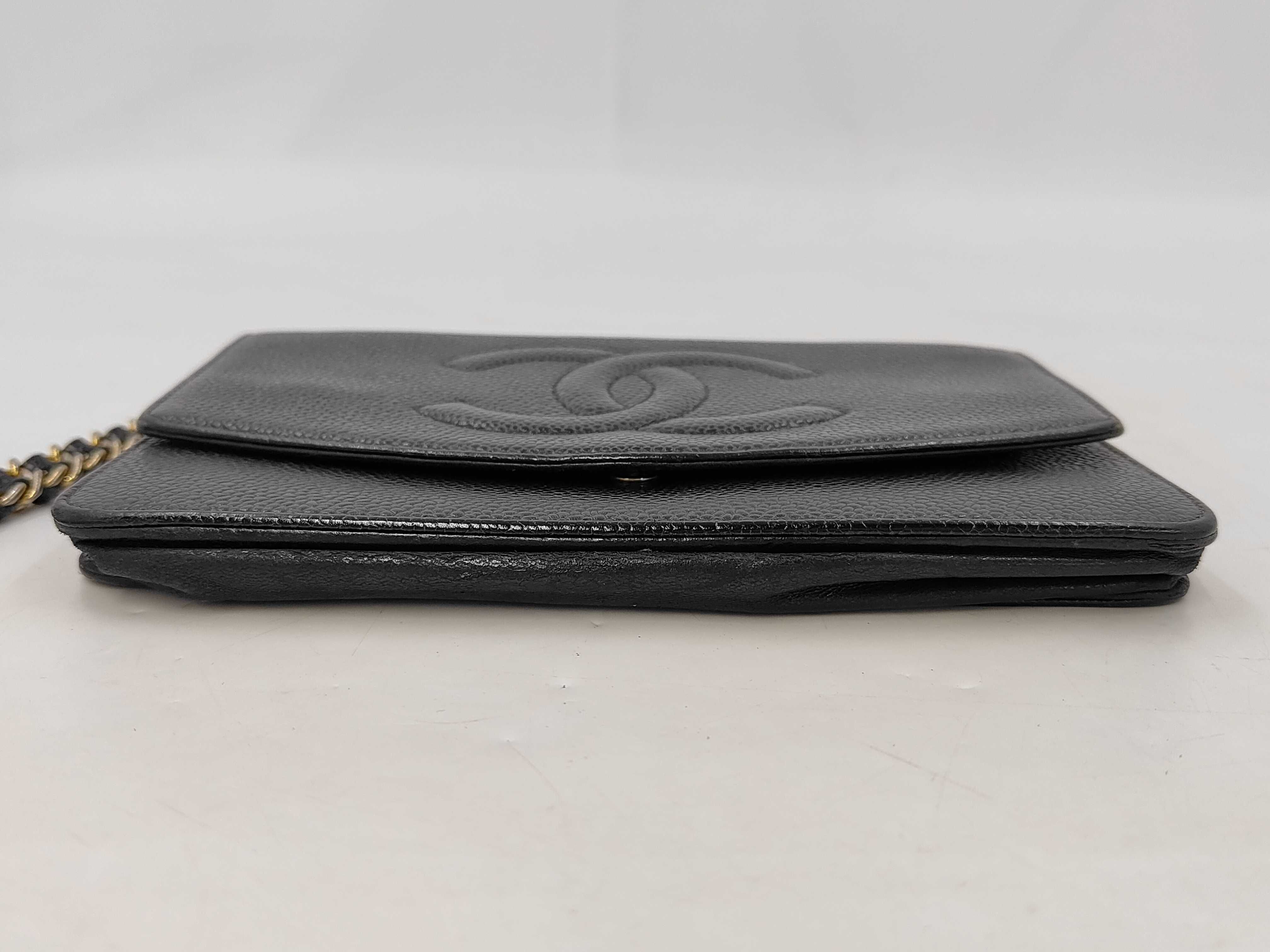 Caviar Chain Wallet Shoulder Bag — view 8