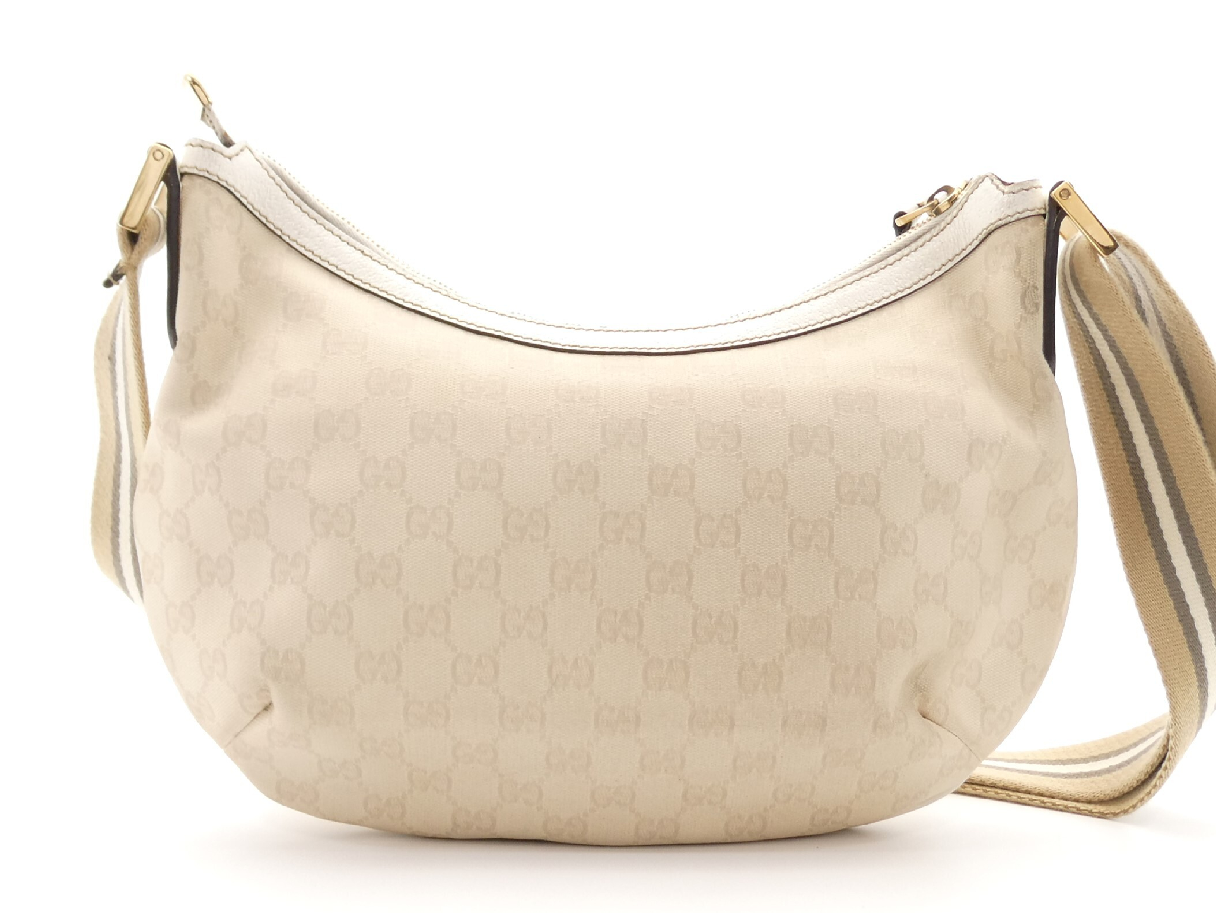 GG Supreme Leather Shoulder Bag — view 2
