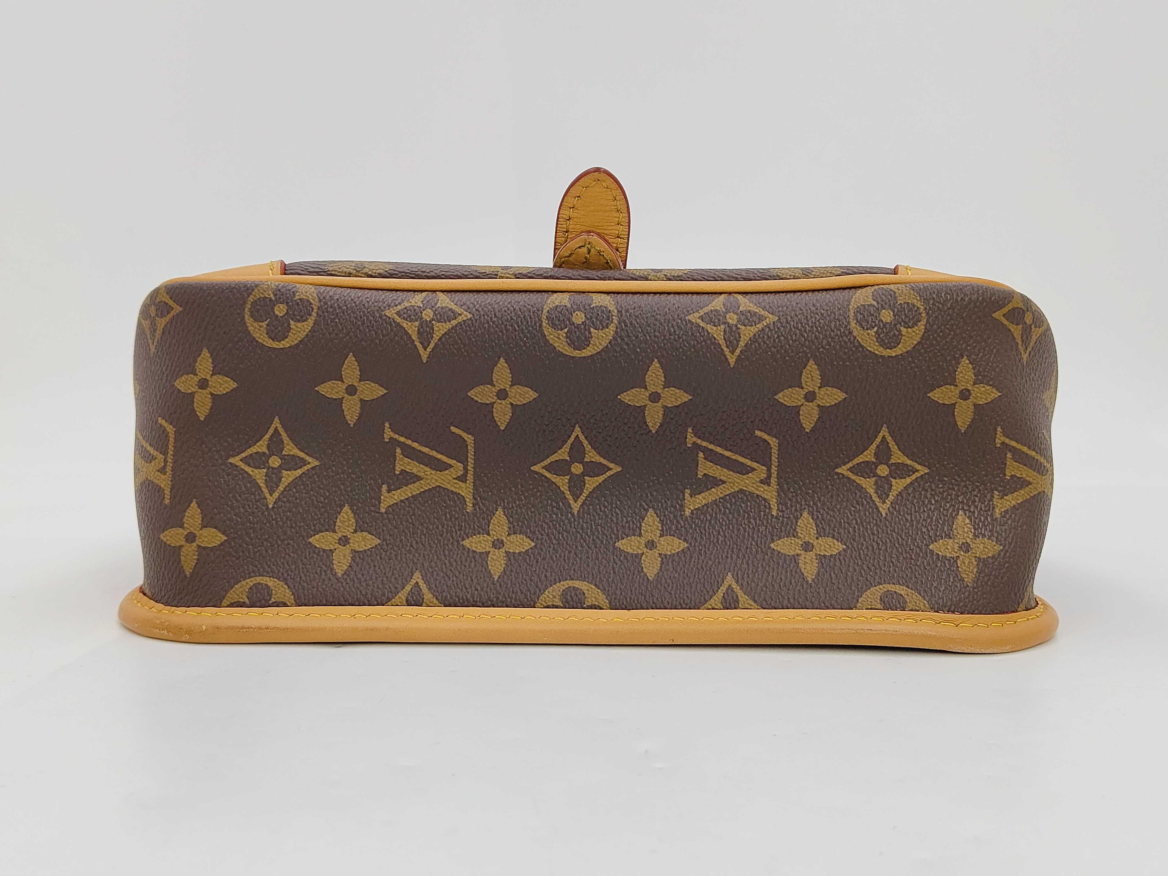 shoulder bag — view 3