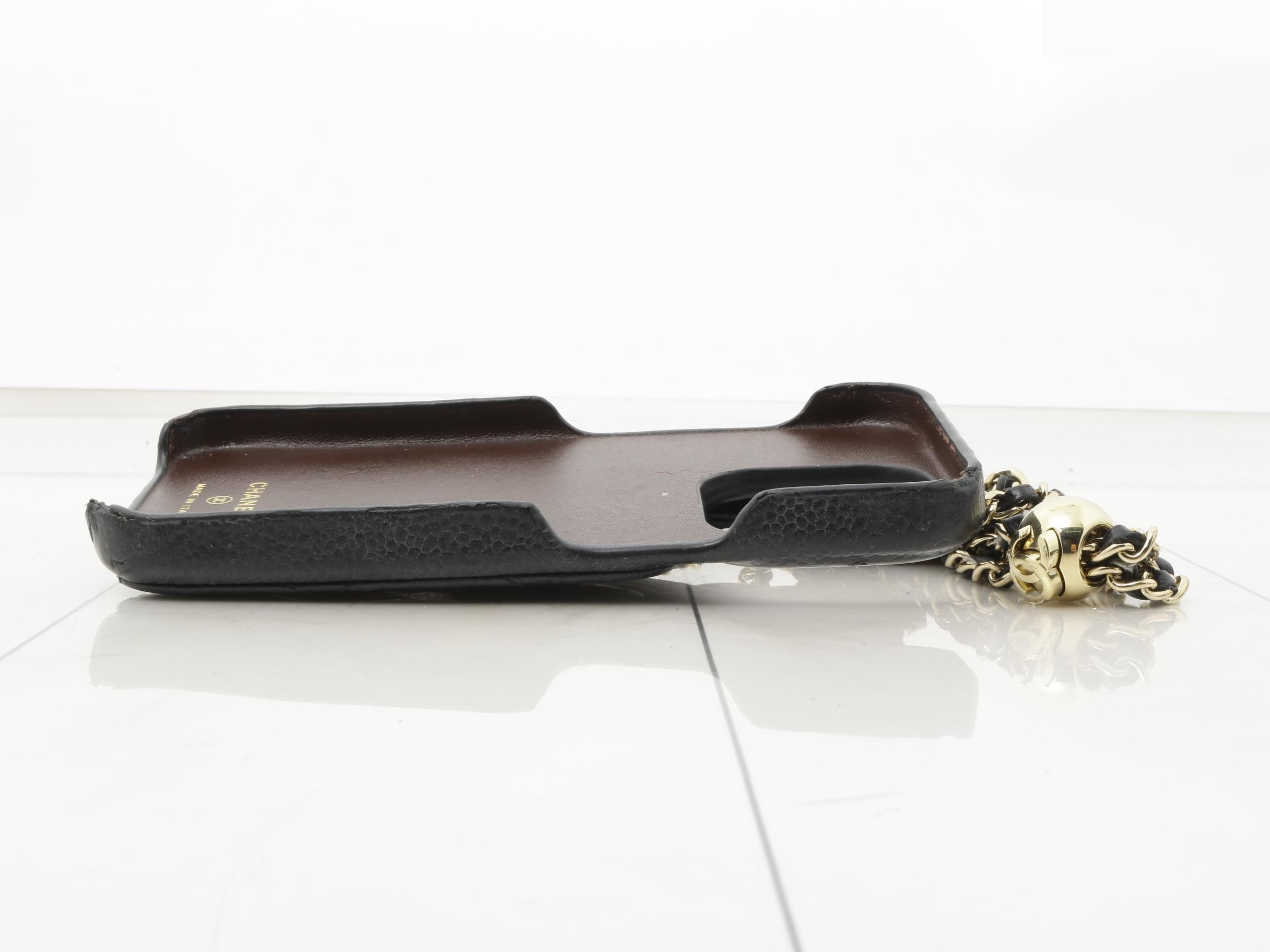 caviar leather Coco Mark chain shoulder phone case (with sticker) — view 3