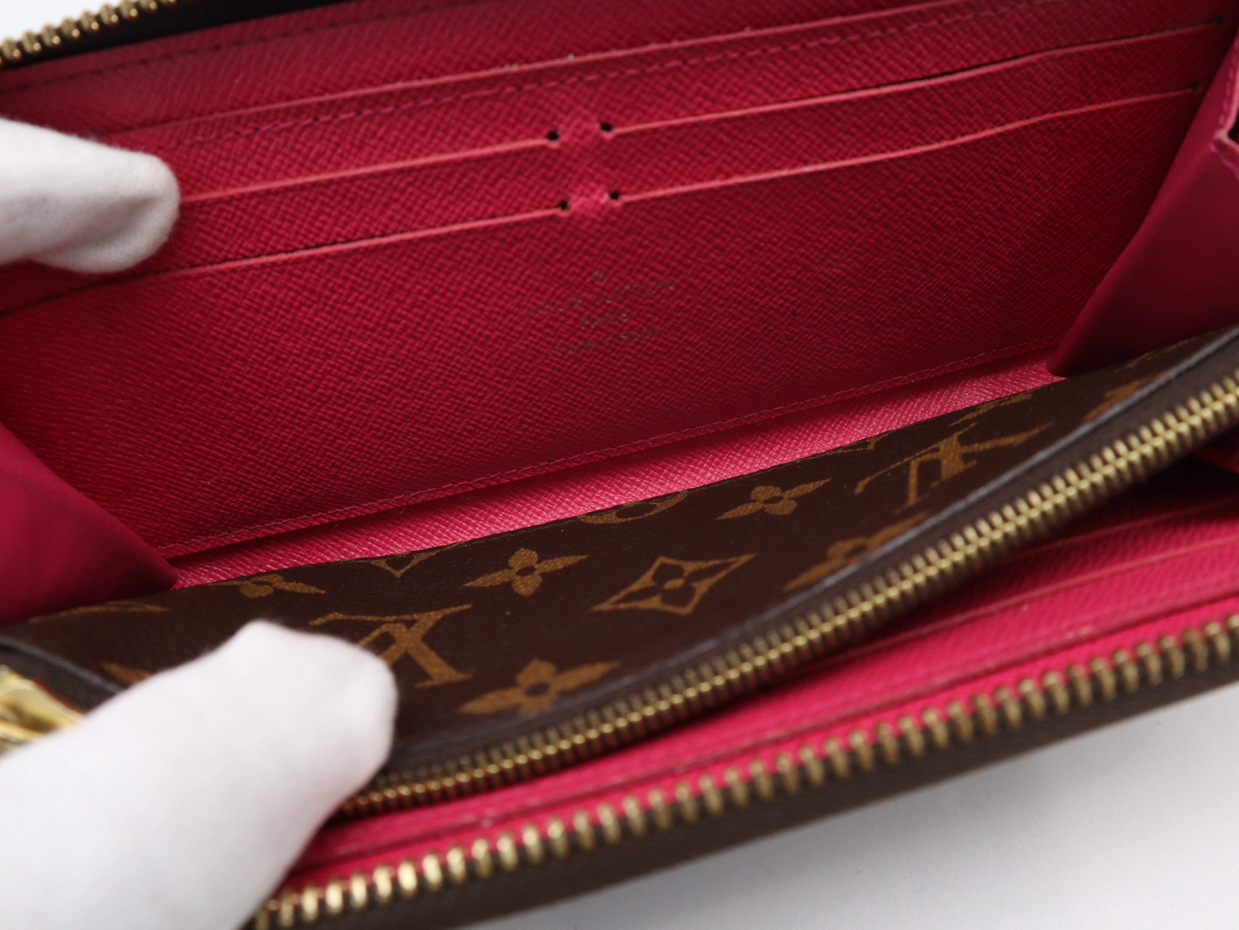M60742 Monogram Portefeuille Clemence Wallet — view 9