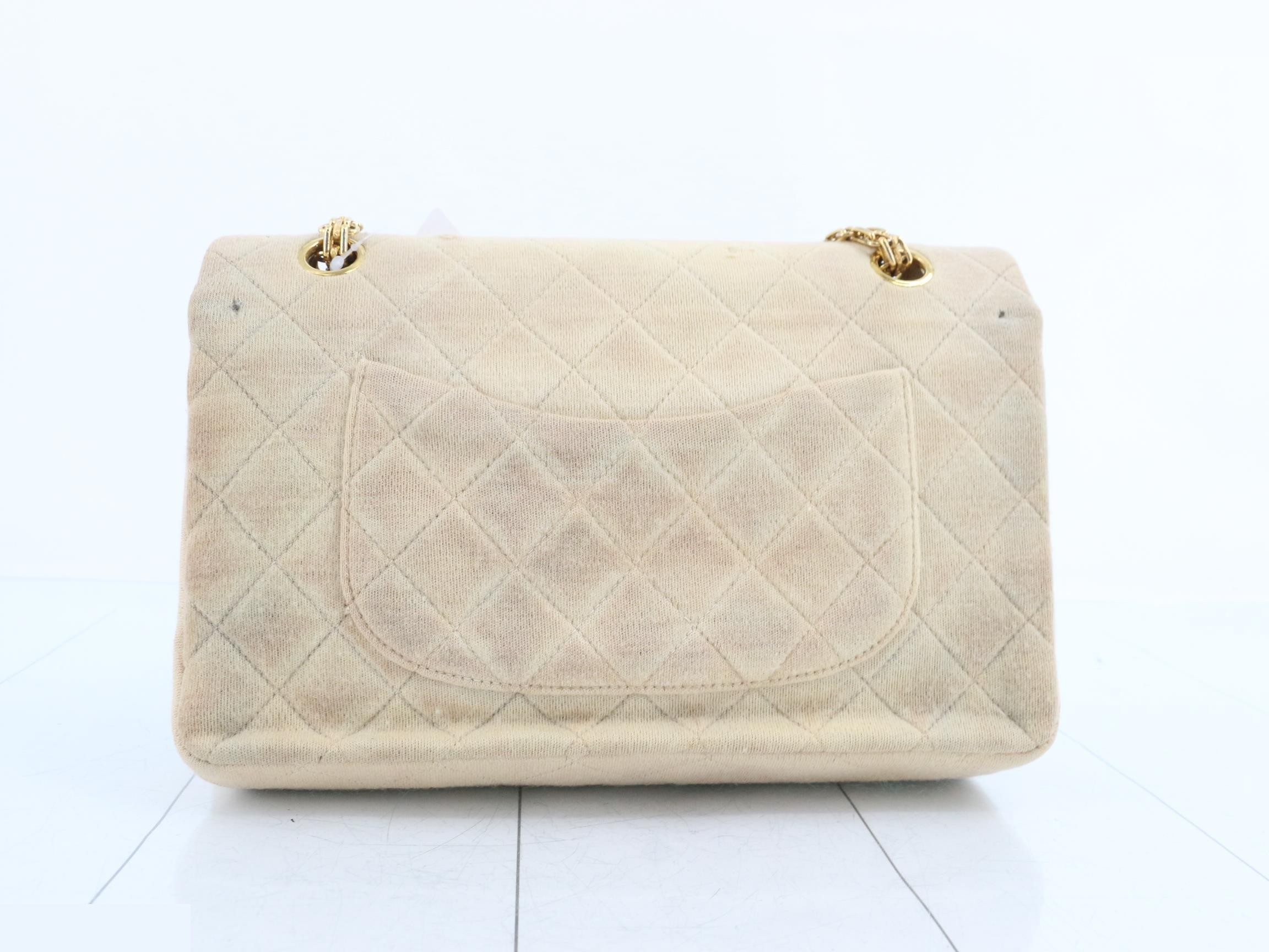 Matelasse Turnlock W Flap W Chain Shoulder — view 2