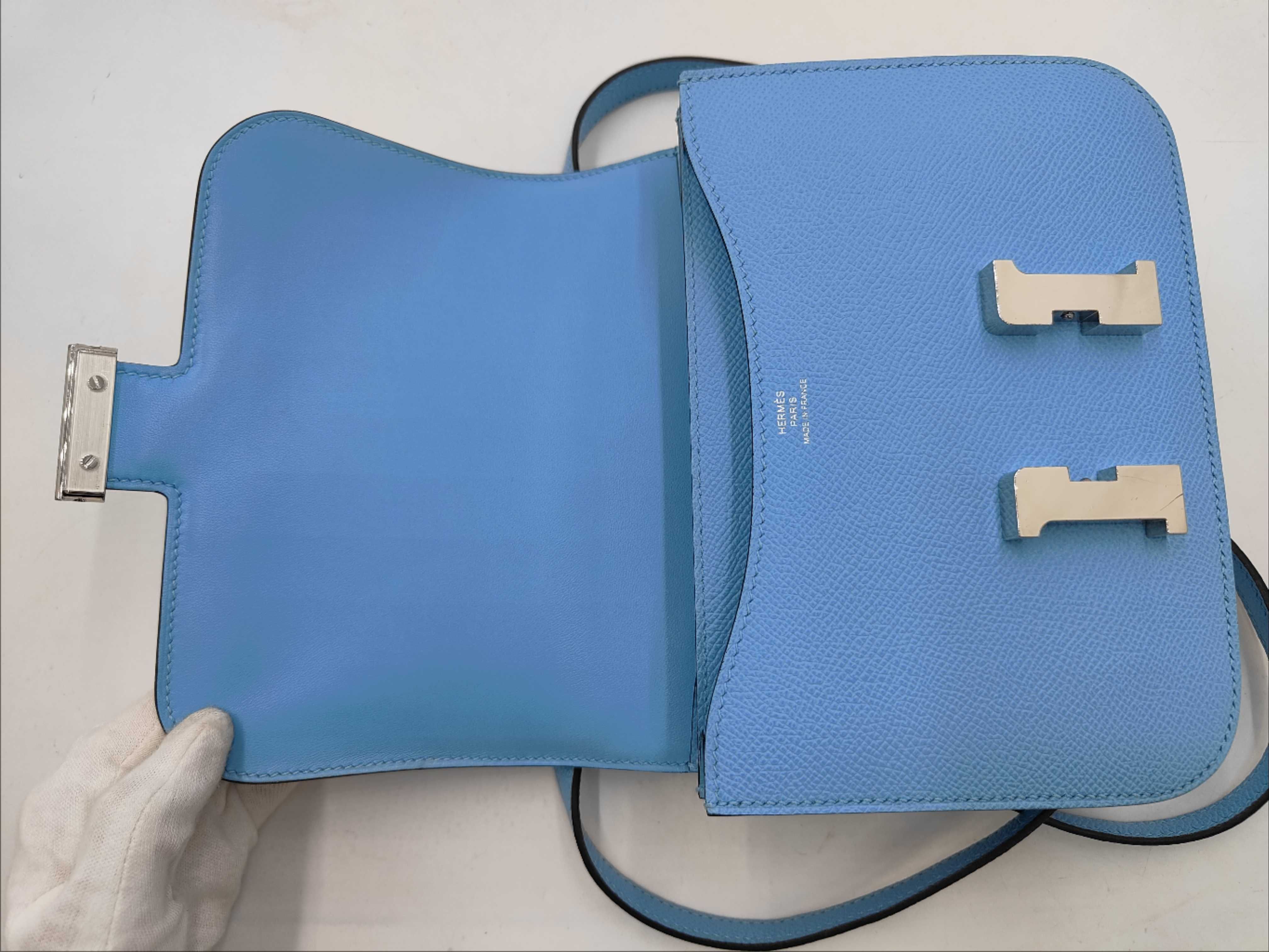 Constance Mini, light blue, U-stamp shoulder bag — view 8