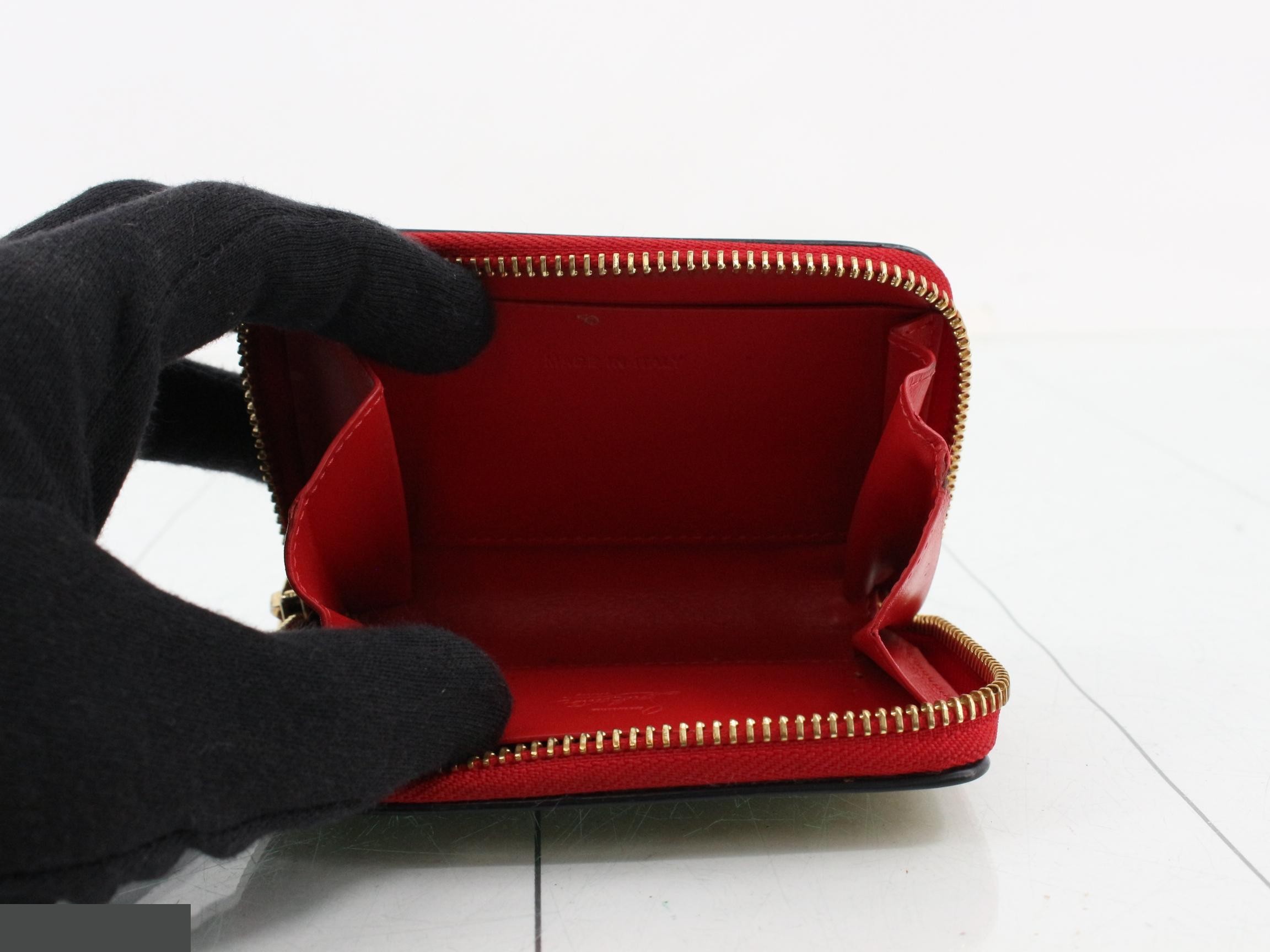 Other lines: Bags and Wallets — view 4