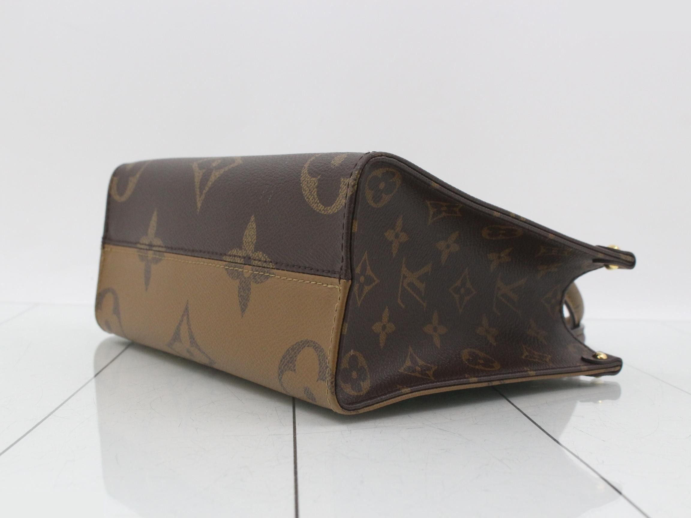 Monogram Giant Reverse OnTheGo PM — view 6