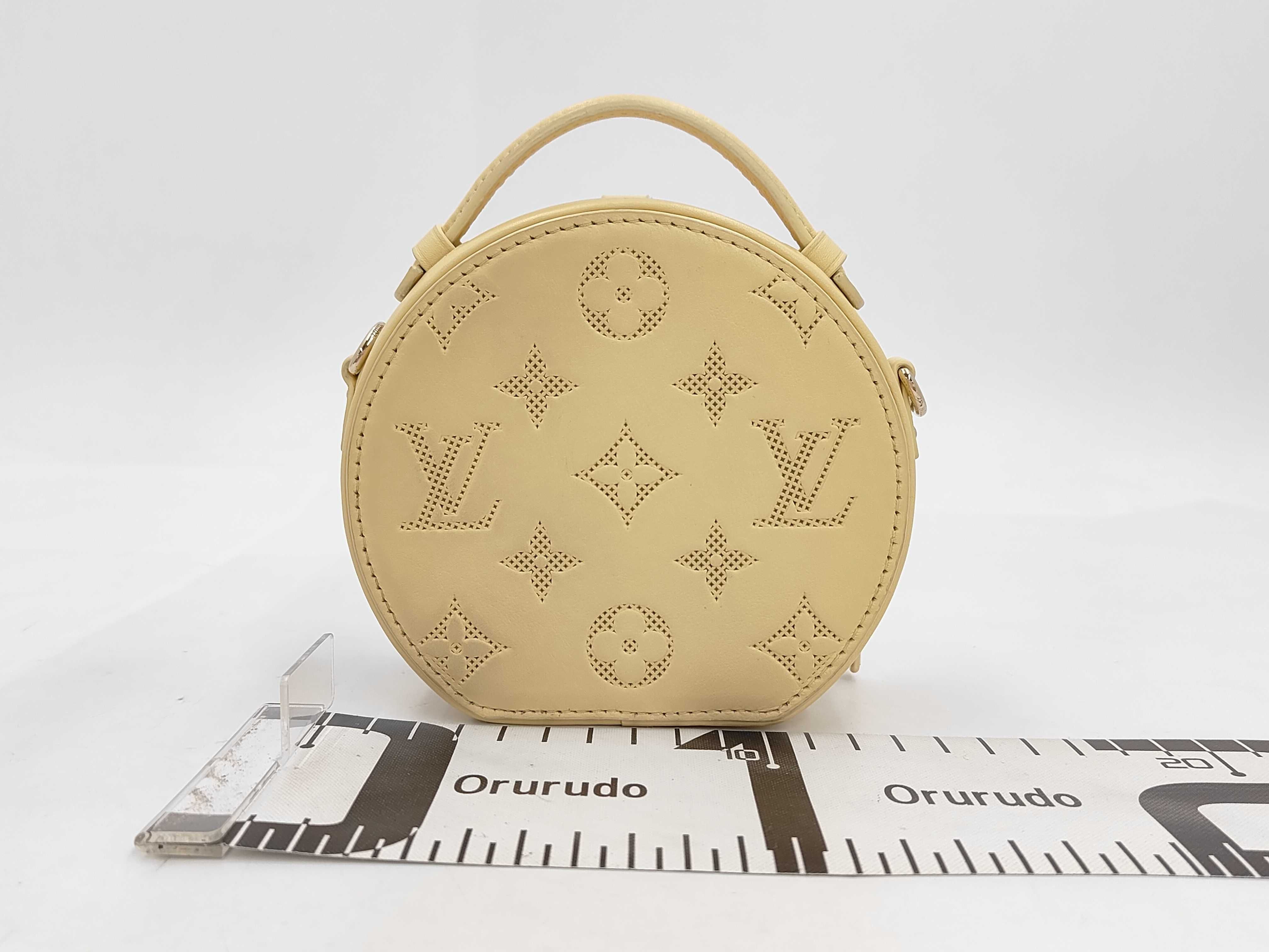 M11294 Mini Boite Chapeau Shoulder Bag — view 2