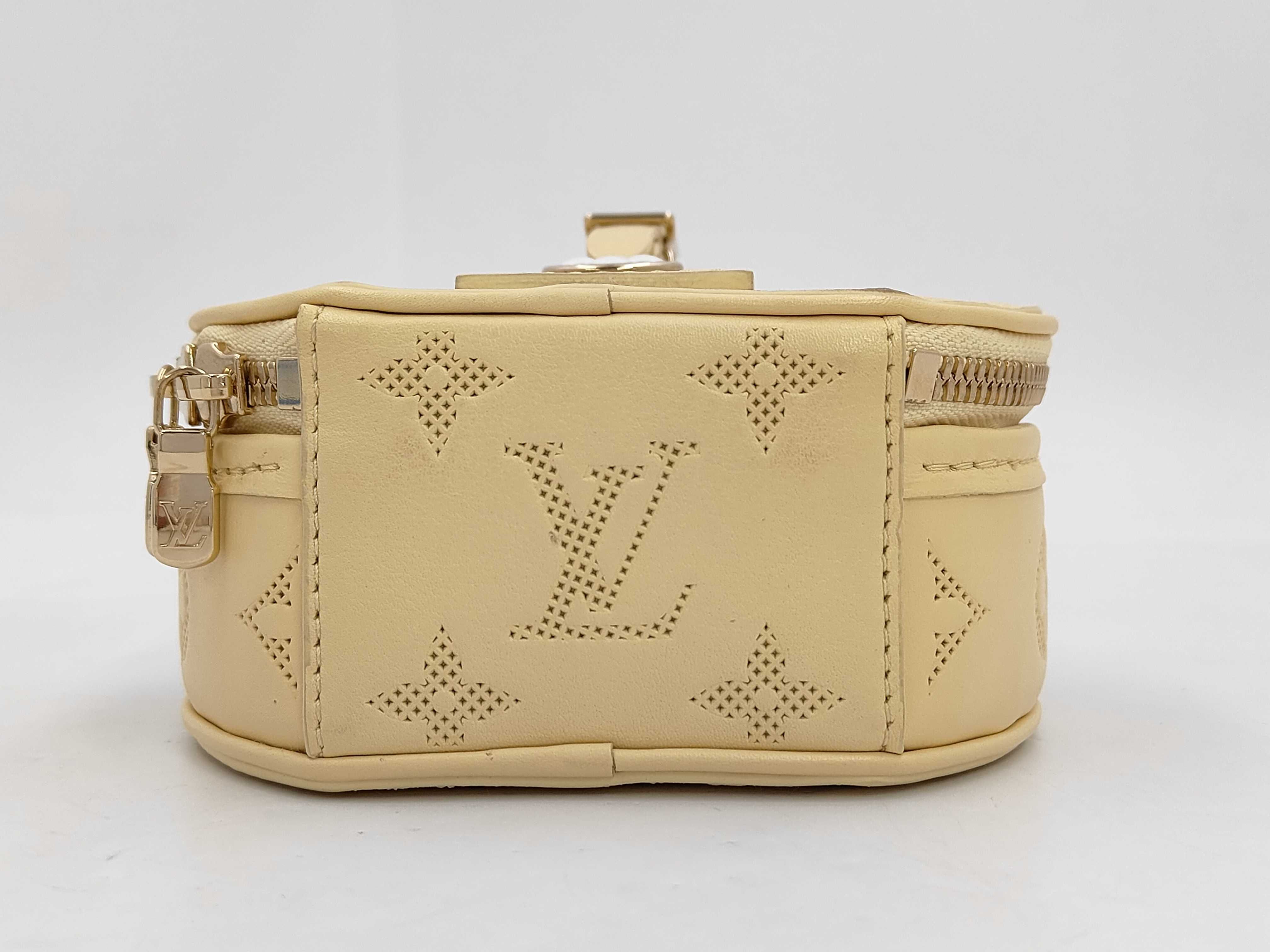 M11294 Mini Boite Chapeau Shoulder Bag — view 3