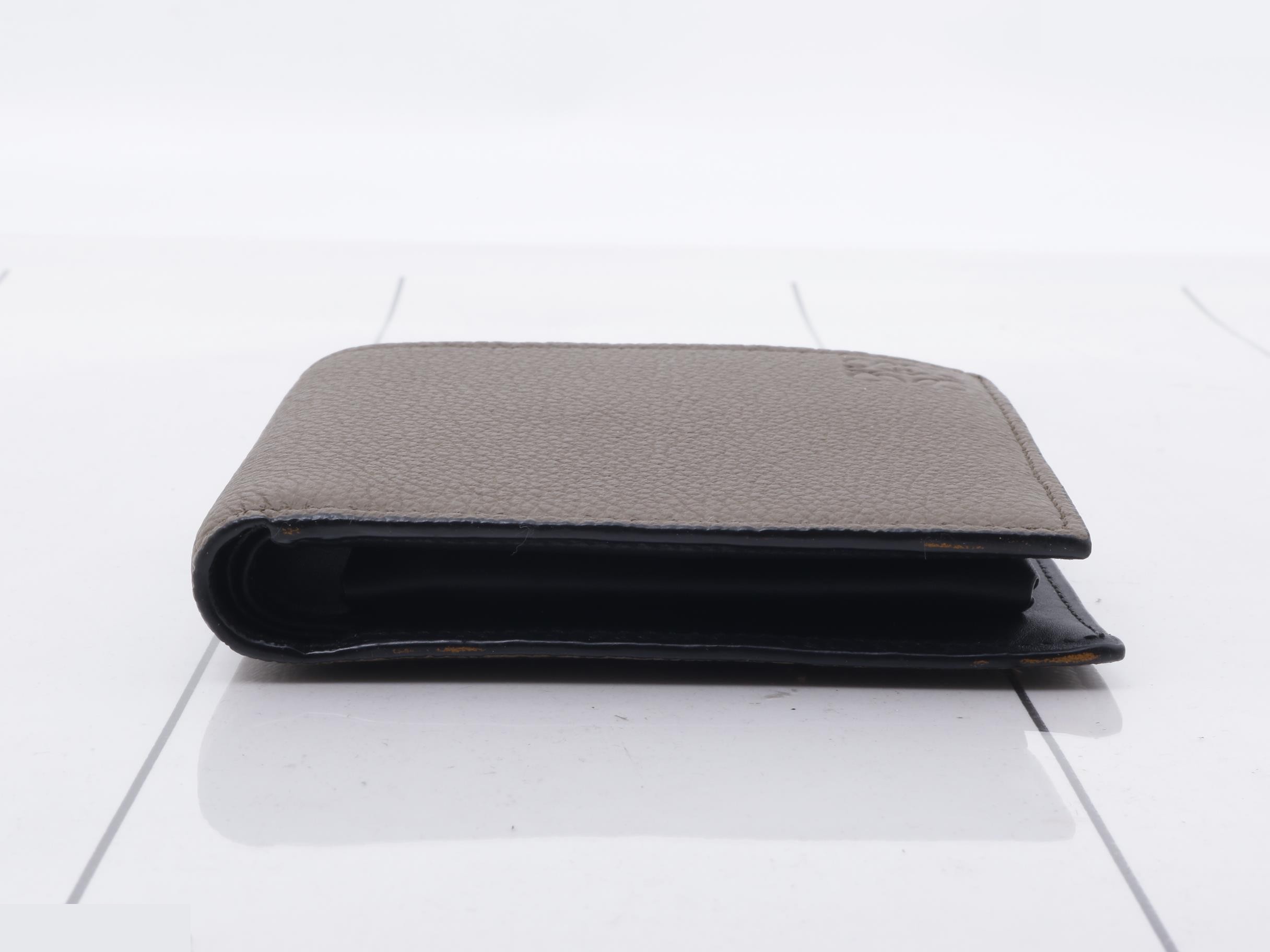 Anagram bi-fold wallet, unused, stored, gray. — view 3