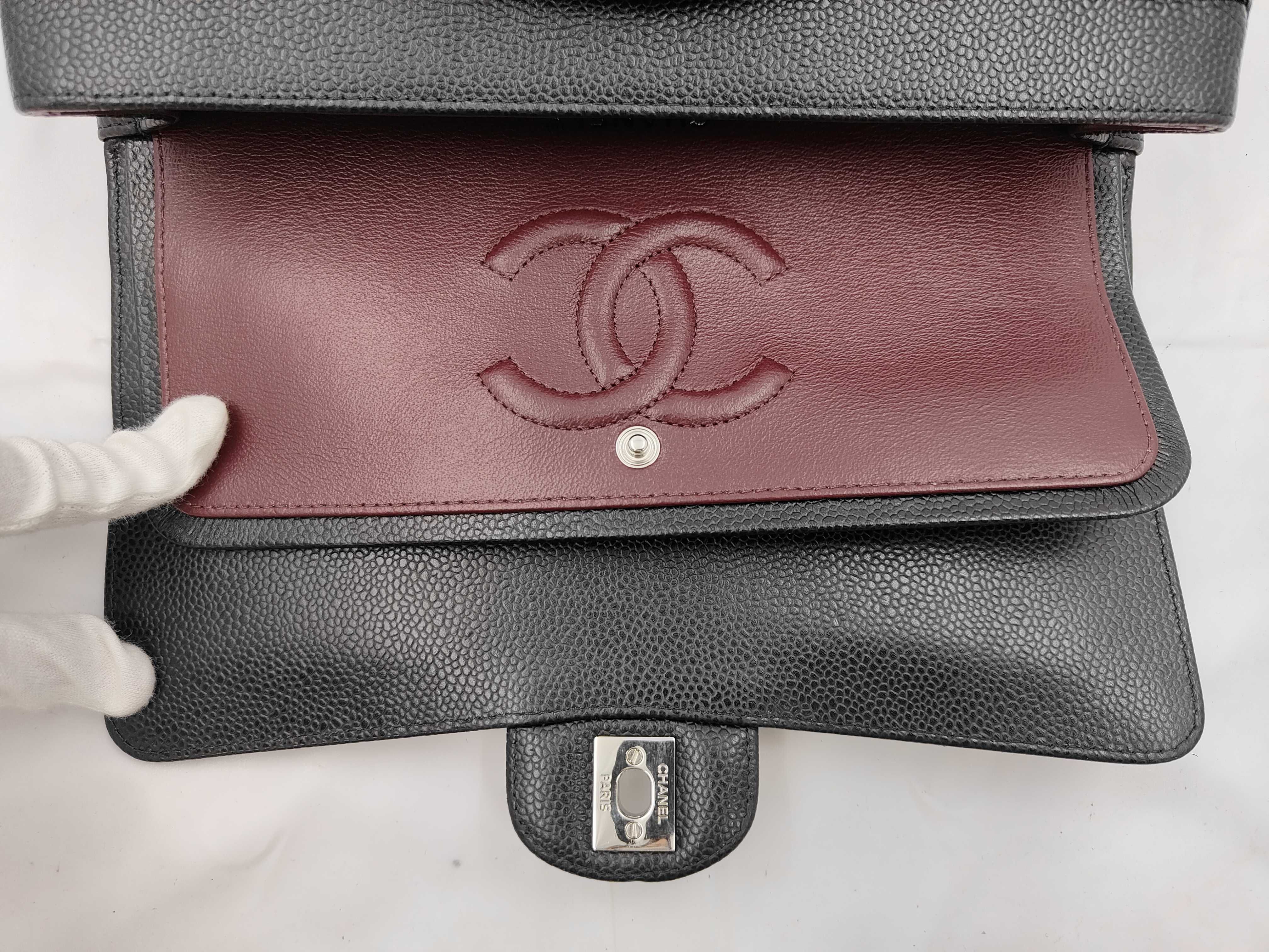 Matelassé 25 Double Flap Caviar Leather Black Chain Handbag — view 8