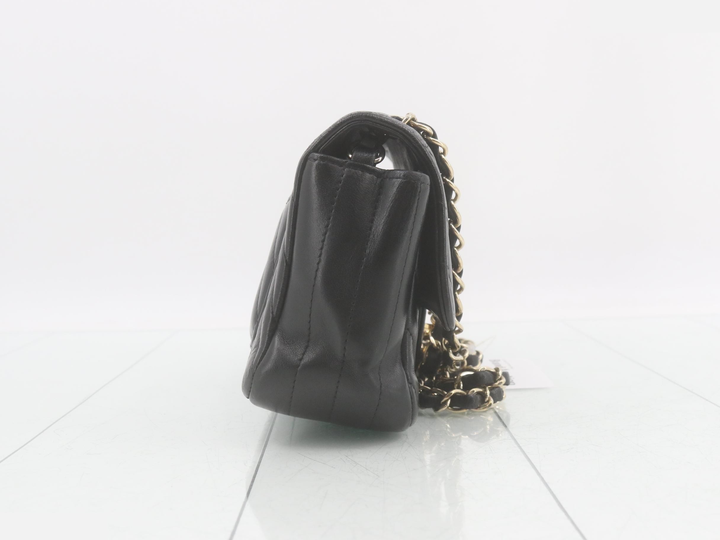 Lambskin V-stitch chain shoulder bag, black — view 4