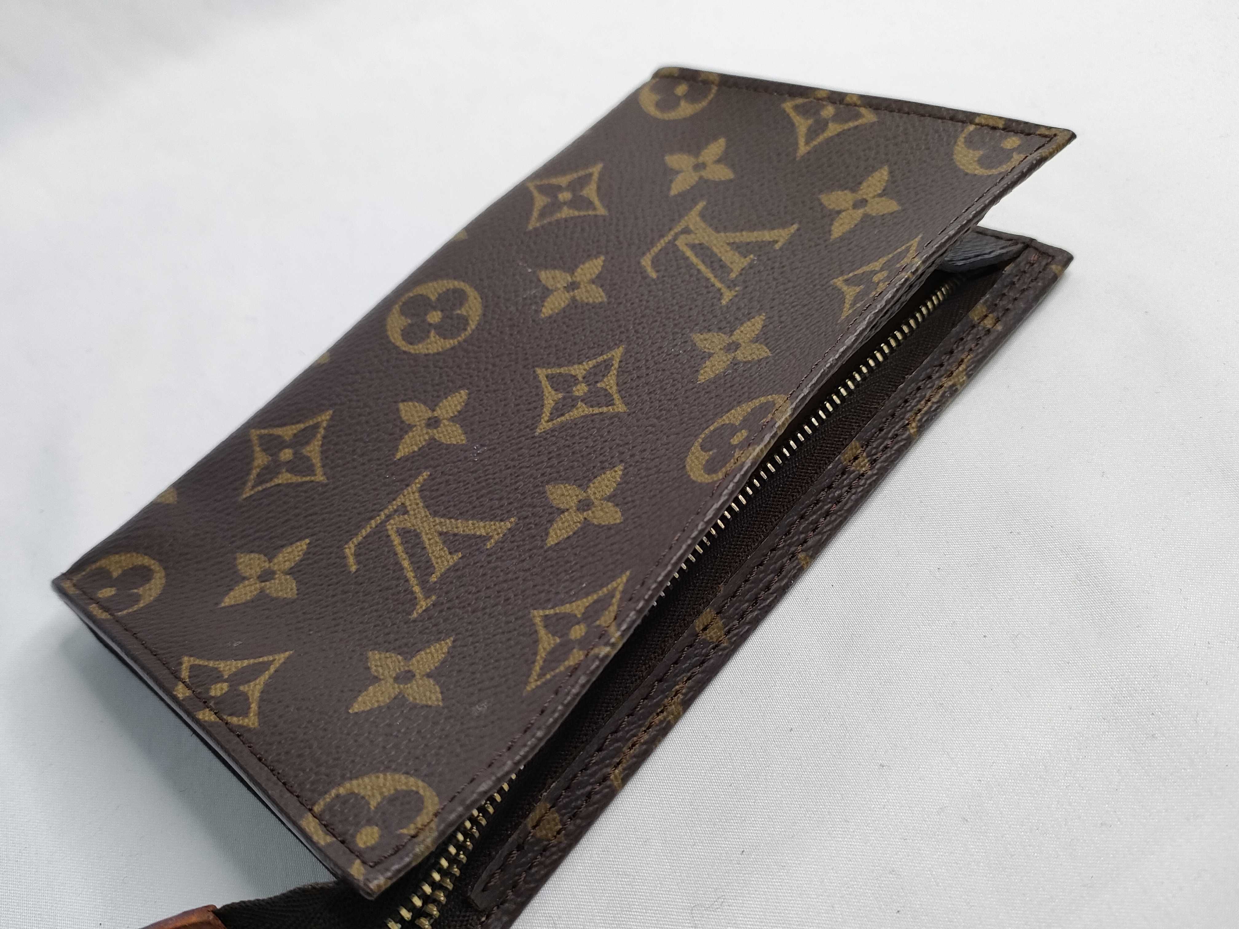 Monogram Louis Vuitton Monogram Pouch — view 11