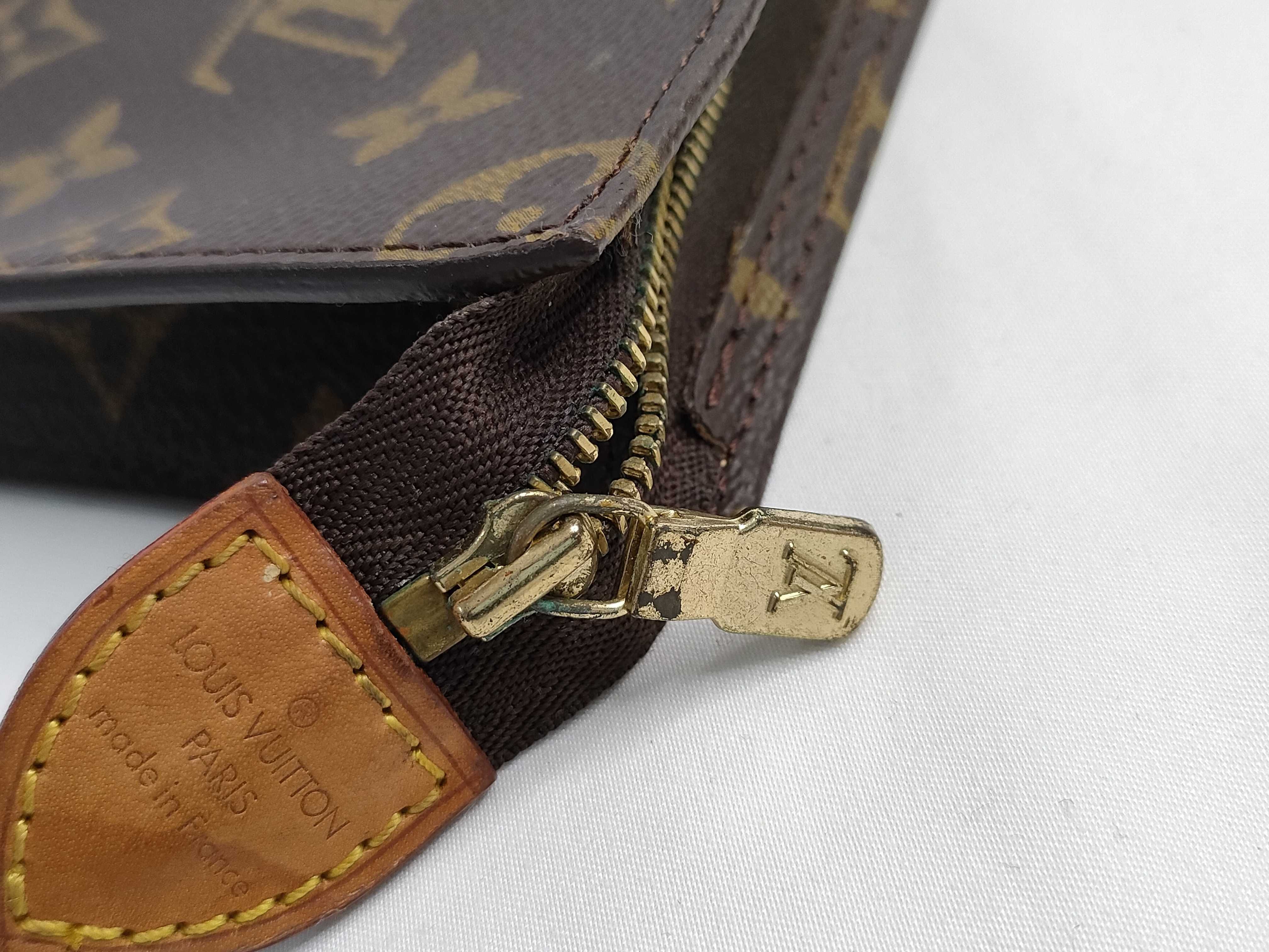 Monogram Louis Vuitton Monogram Pouch — view 9