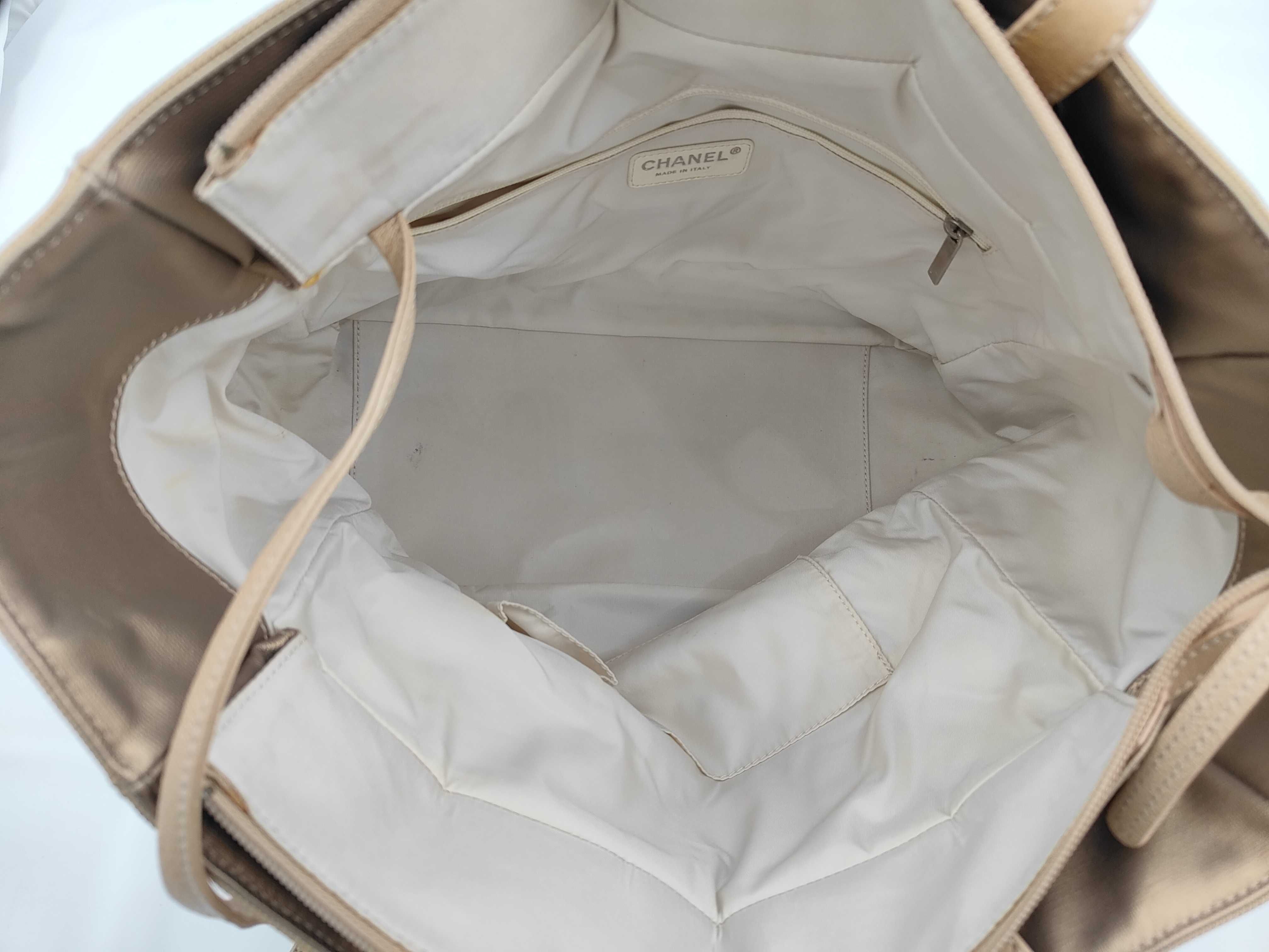 Paris Biarritz GM Tote Bag with Pouch — view 9