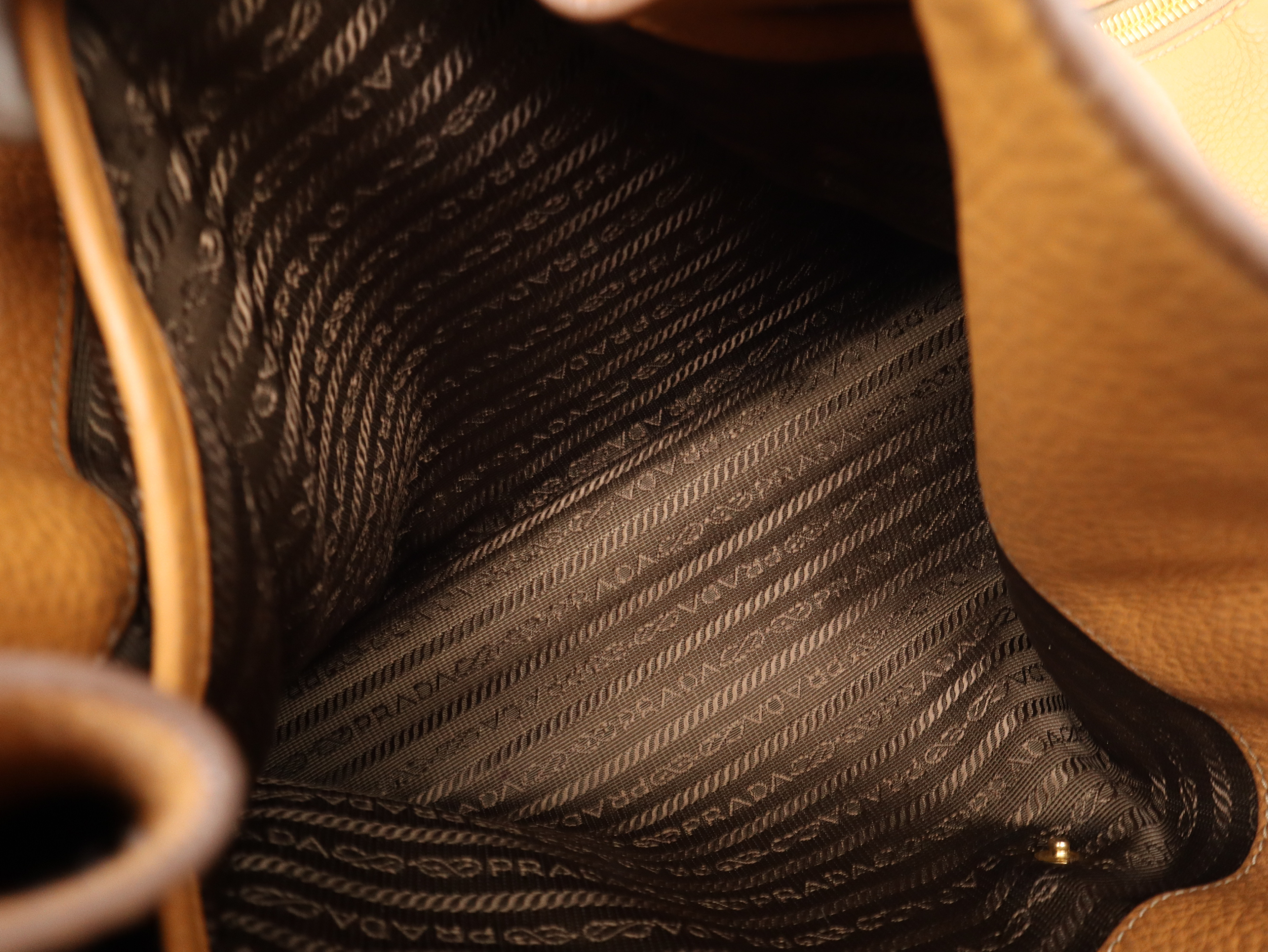 Leather Side-Zip Brown Tote Bag — view 14
