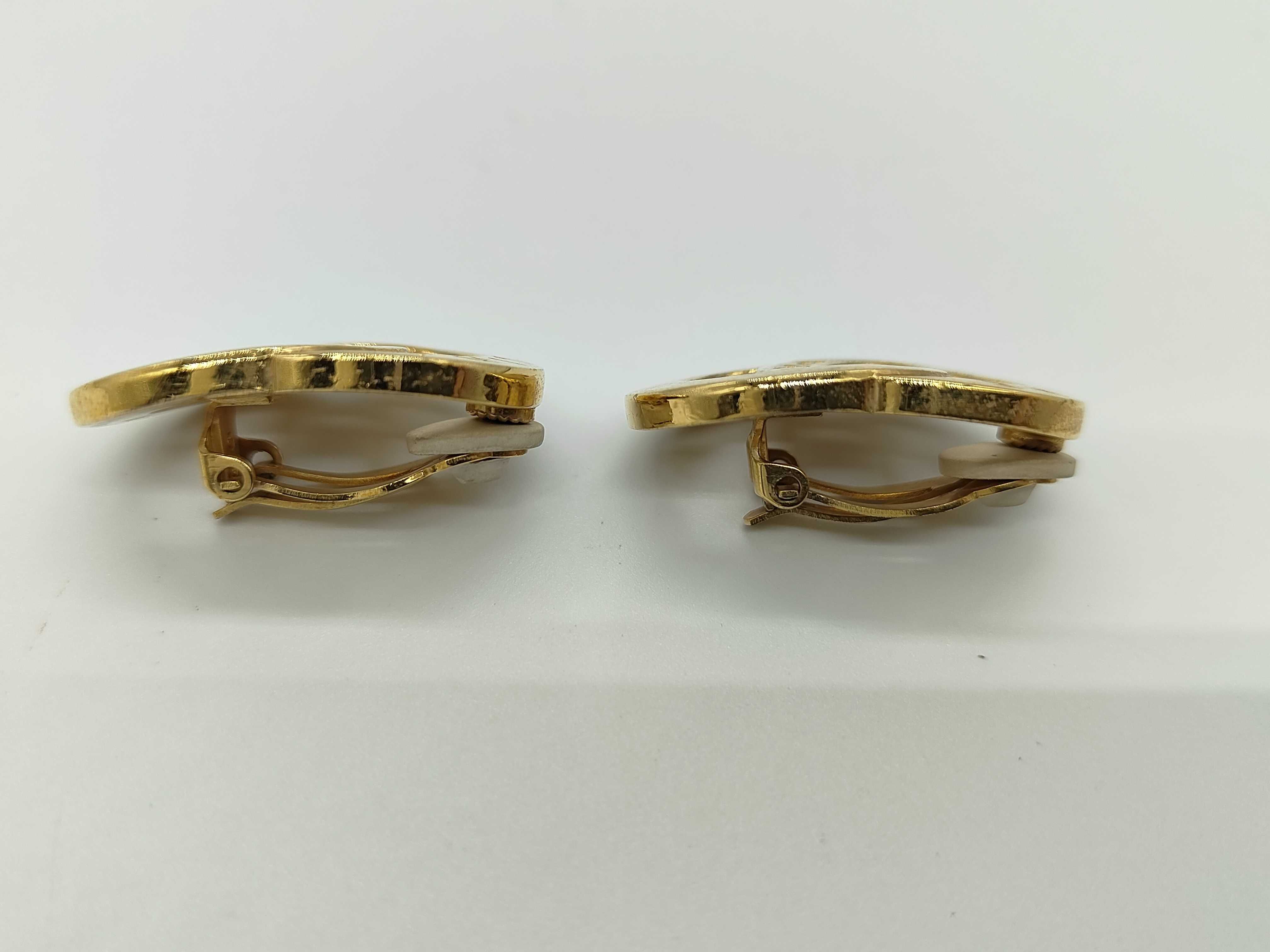 Earrings — view 3