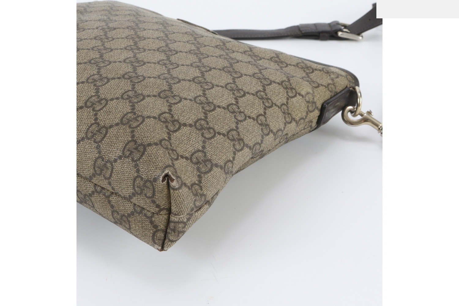 GG Supreme 288924 Leather Shoulder Bag (Crossbody) — view 4