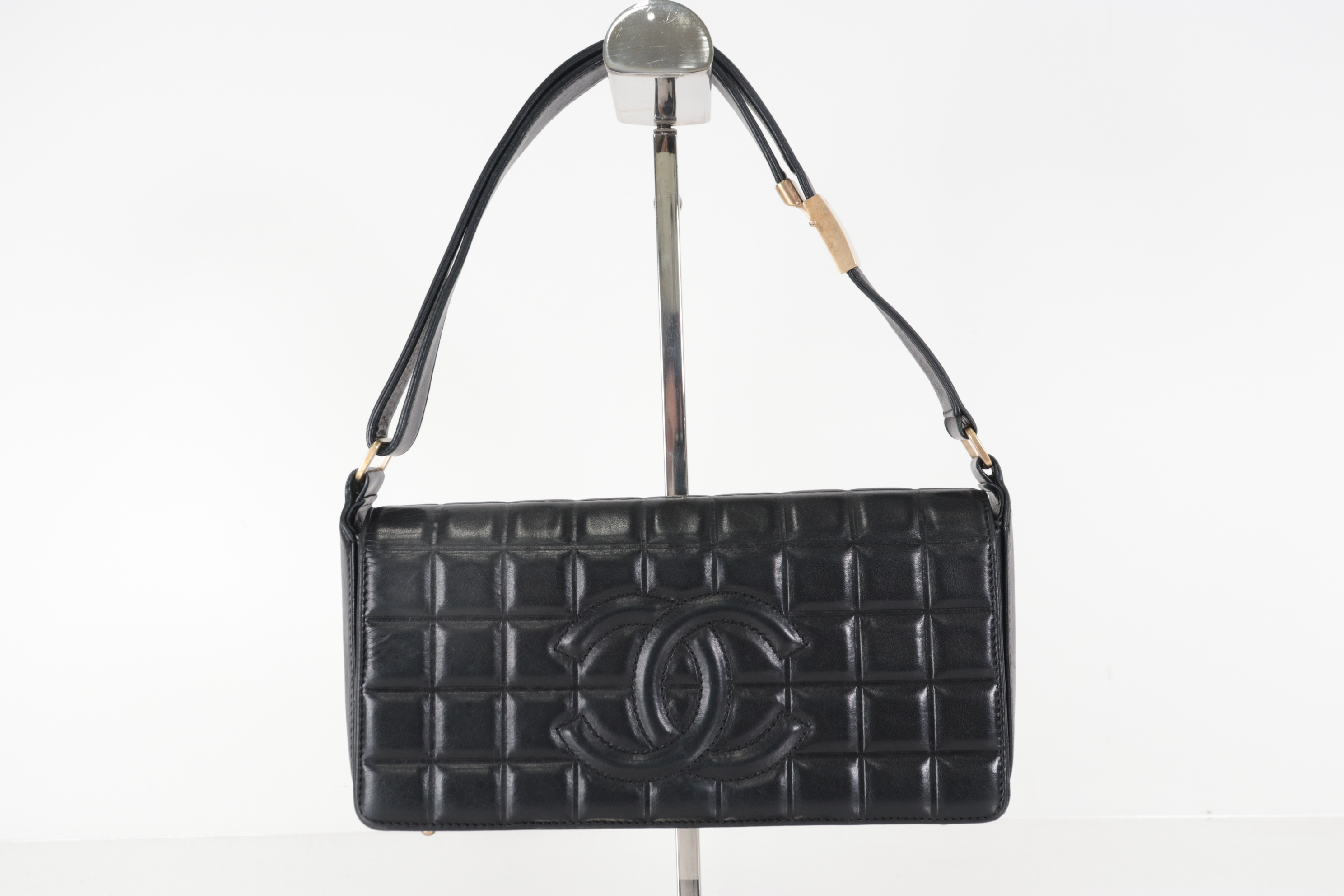 Chocolate Bar Rum One Shoulder Bag (No. 8) — view 2