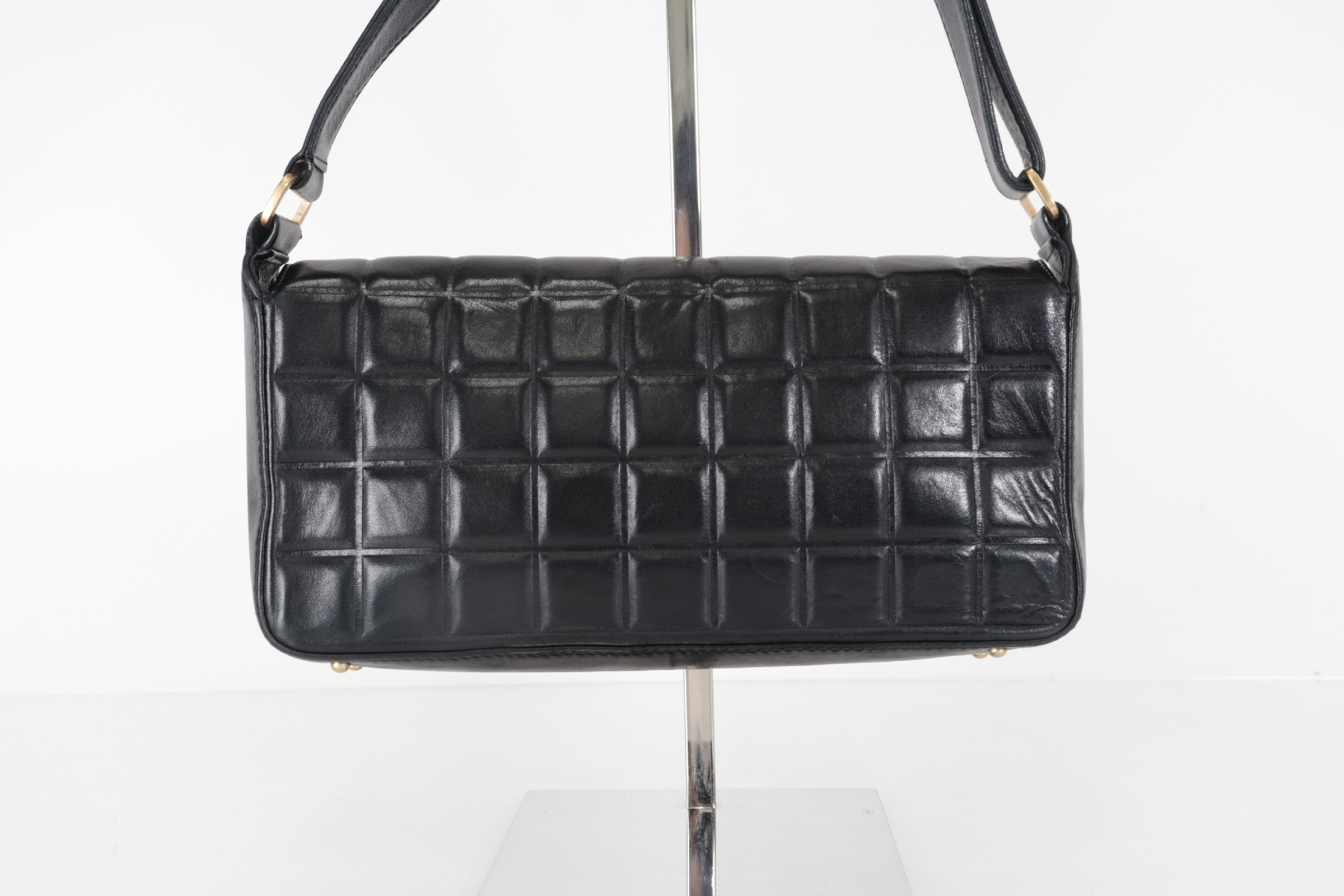Chocolate Bar Rum One Shoulder Bag (No. 8) — view 3