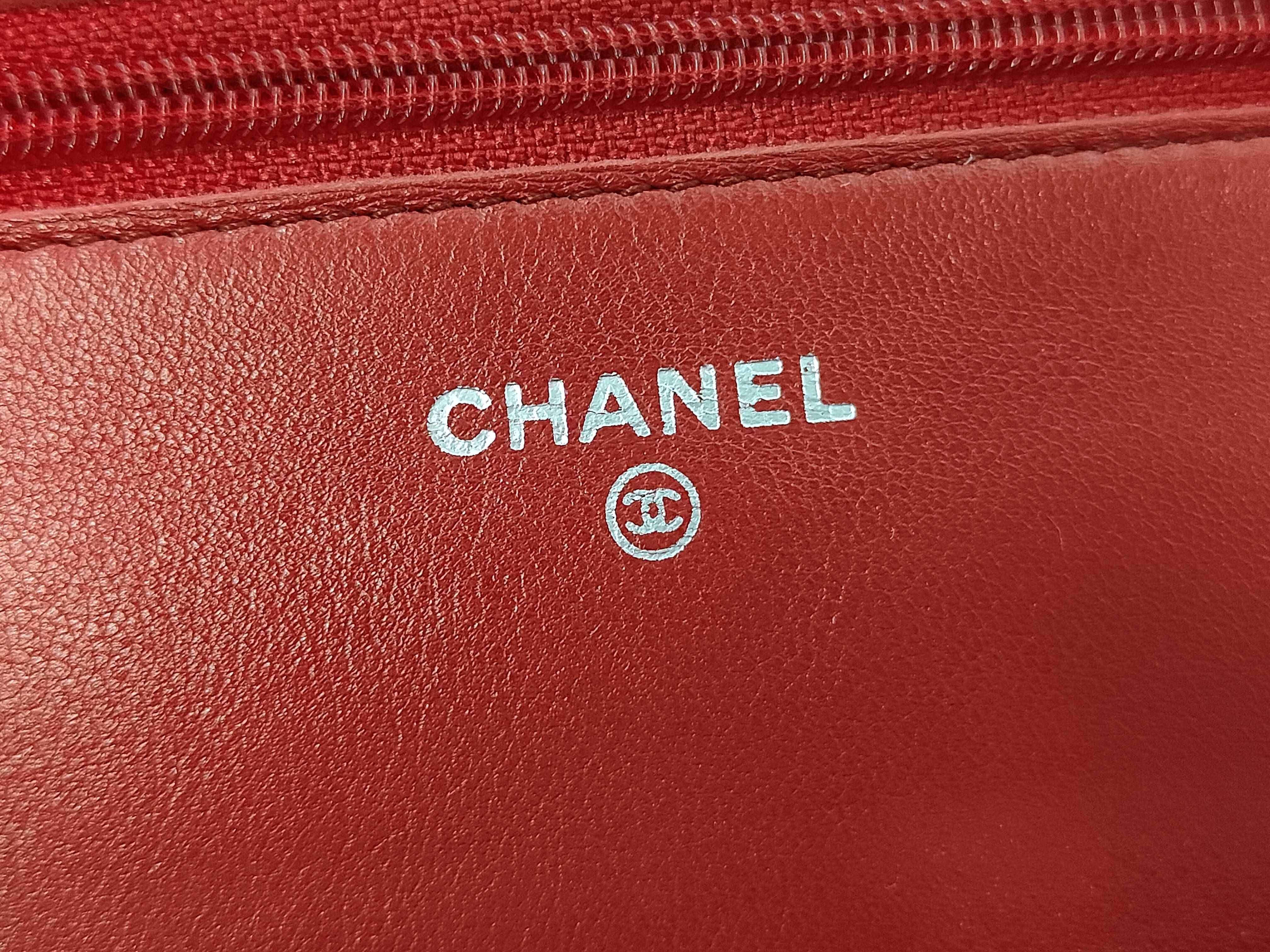 Matelassé Chain Wallet Shoulder Bag — view 12