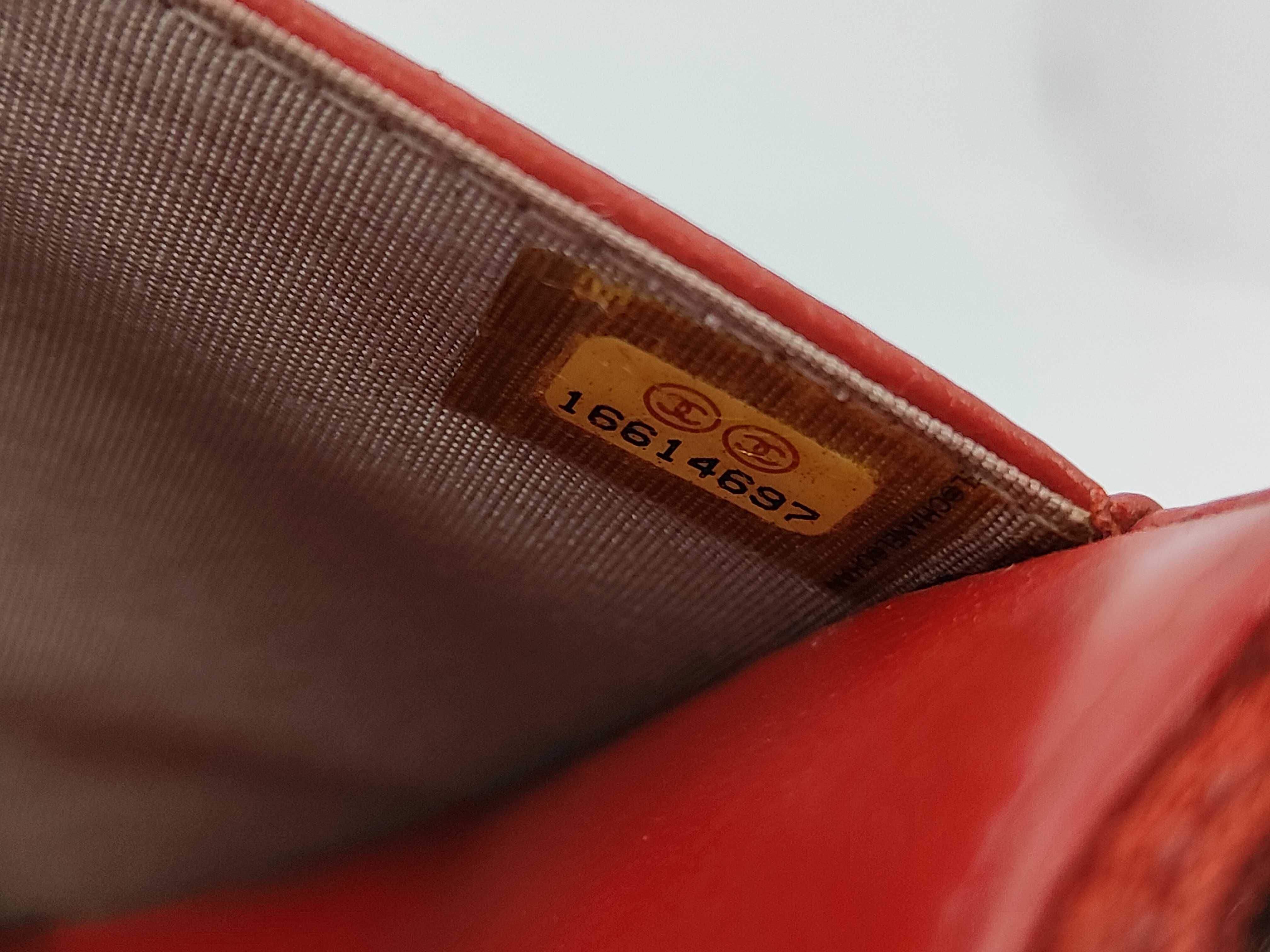Matelassé Chain Wallet Shoulder Bag — view 13