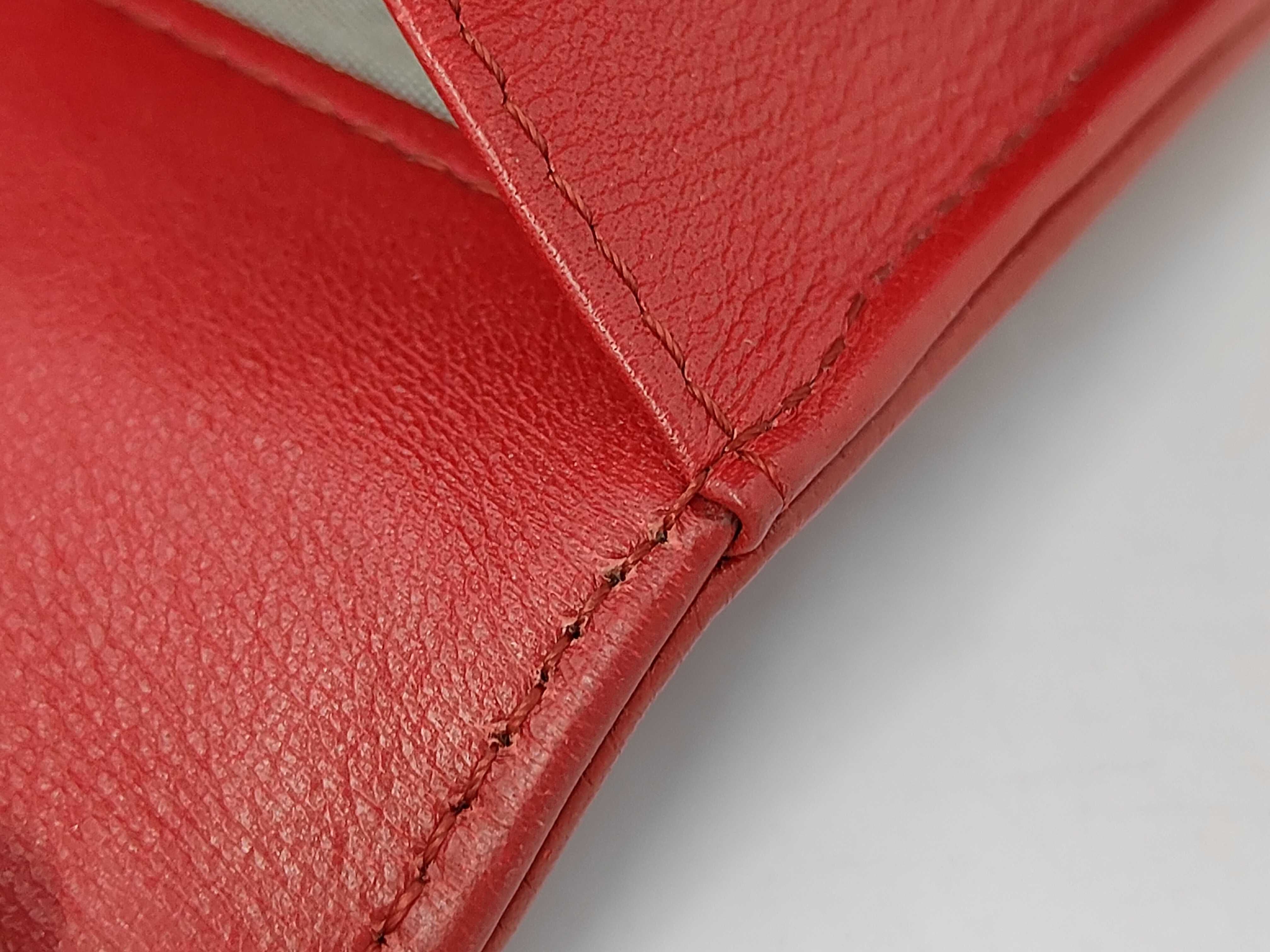 Matelassé Chain Wallet Shoulder Bag — view 6