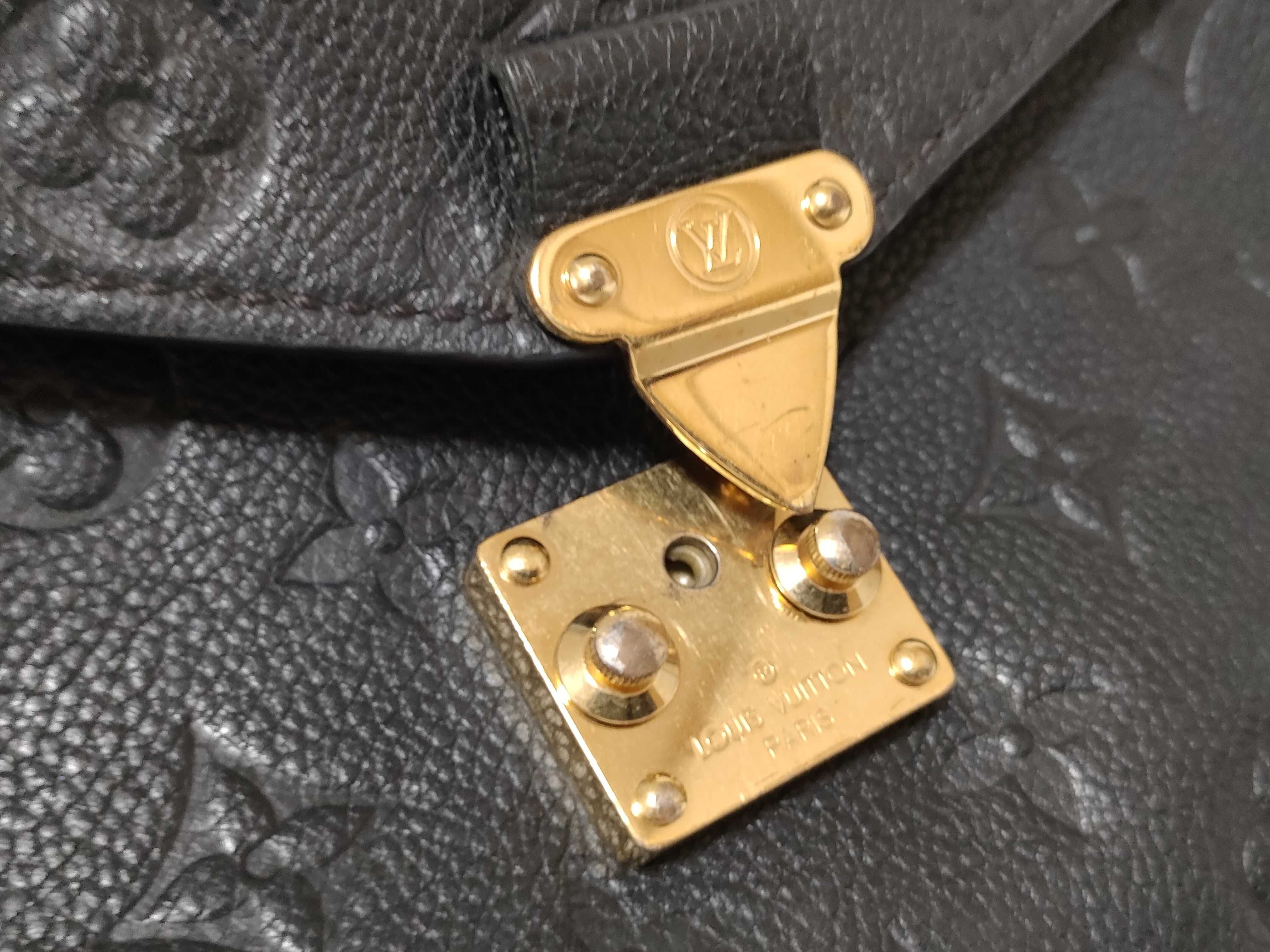 Monogram Empreinte Pochette Métis MM M41487 AR1240 Black Handbag (Shoulder strap not included) — view 15