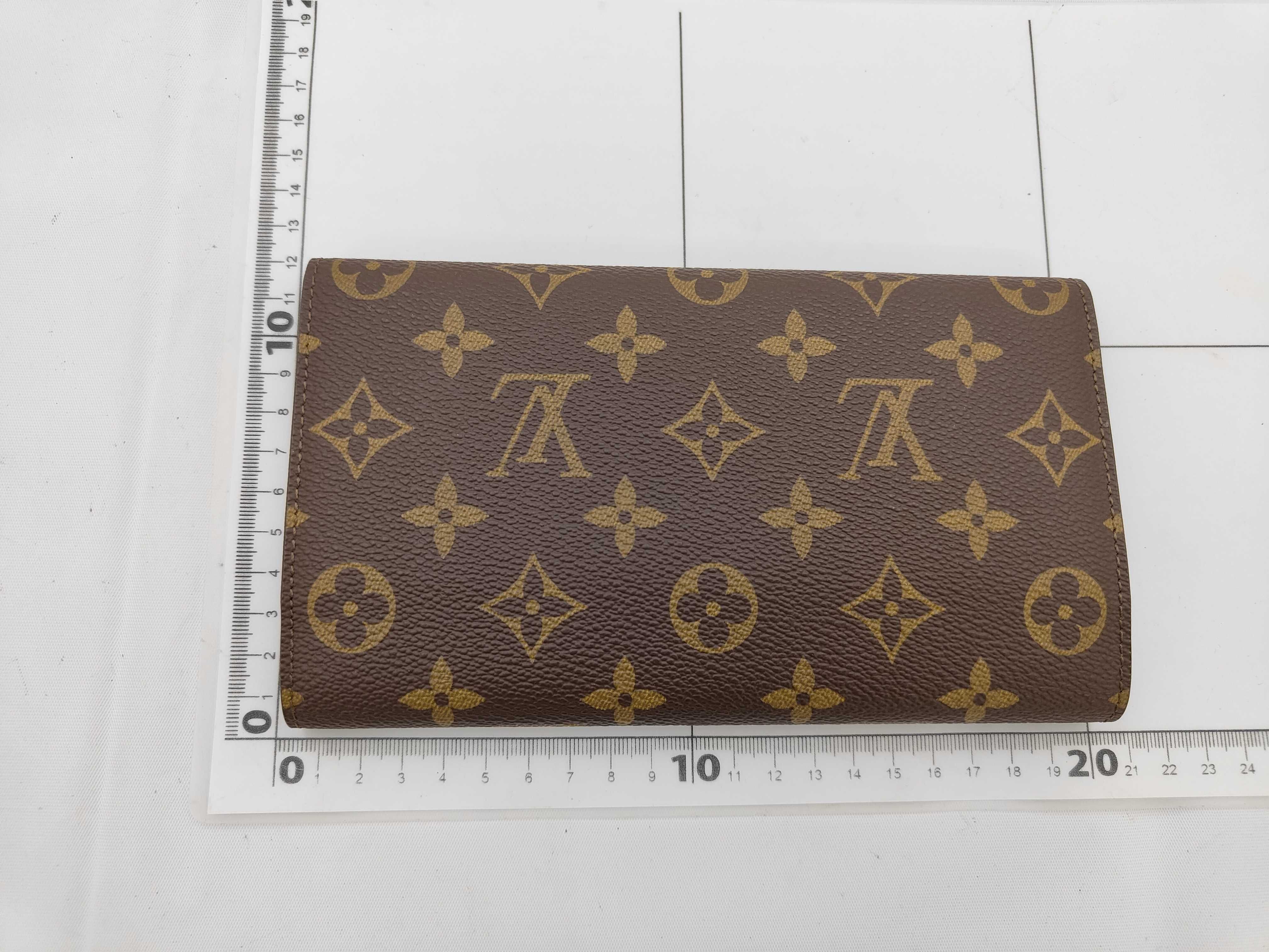 Monogram Louis Vuitton Portefeuille Tresor International Tri-fold Long Wallet Monogram M61215 Wallet — view 2