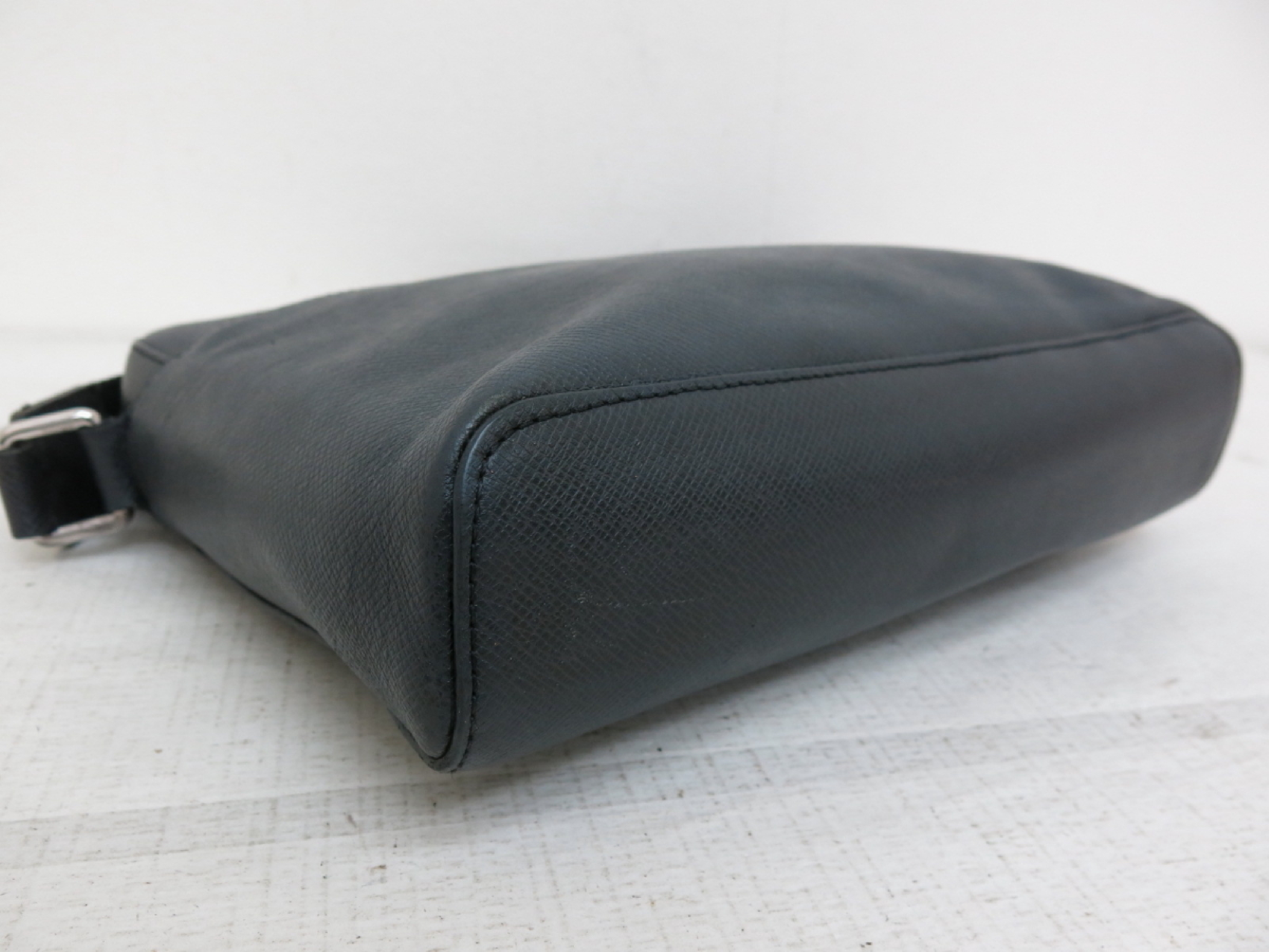 Taiga Anton CA0157 Shoulder Bag — view 5