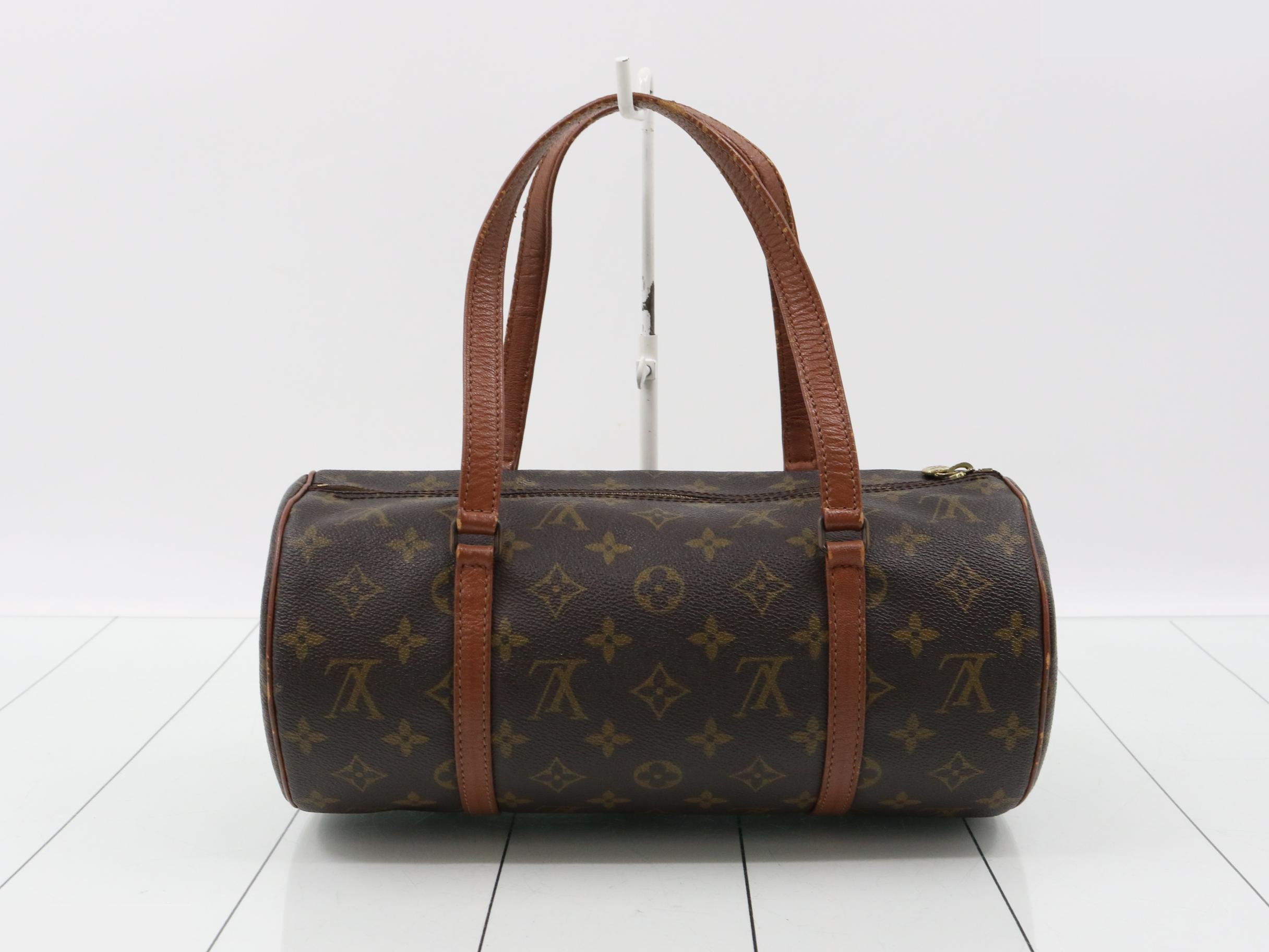 Old Papillon 30 with pouch, Monogram — view 2