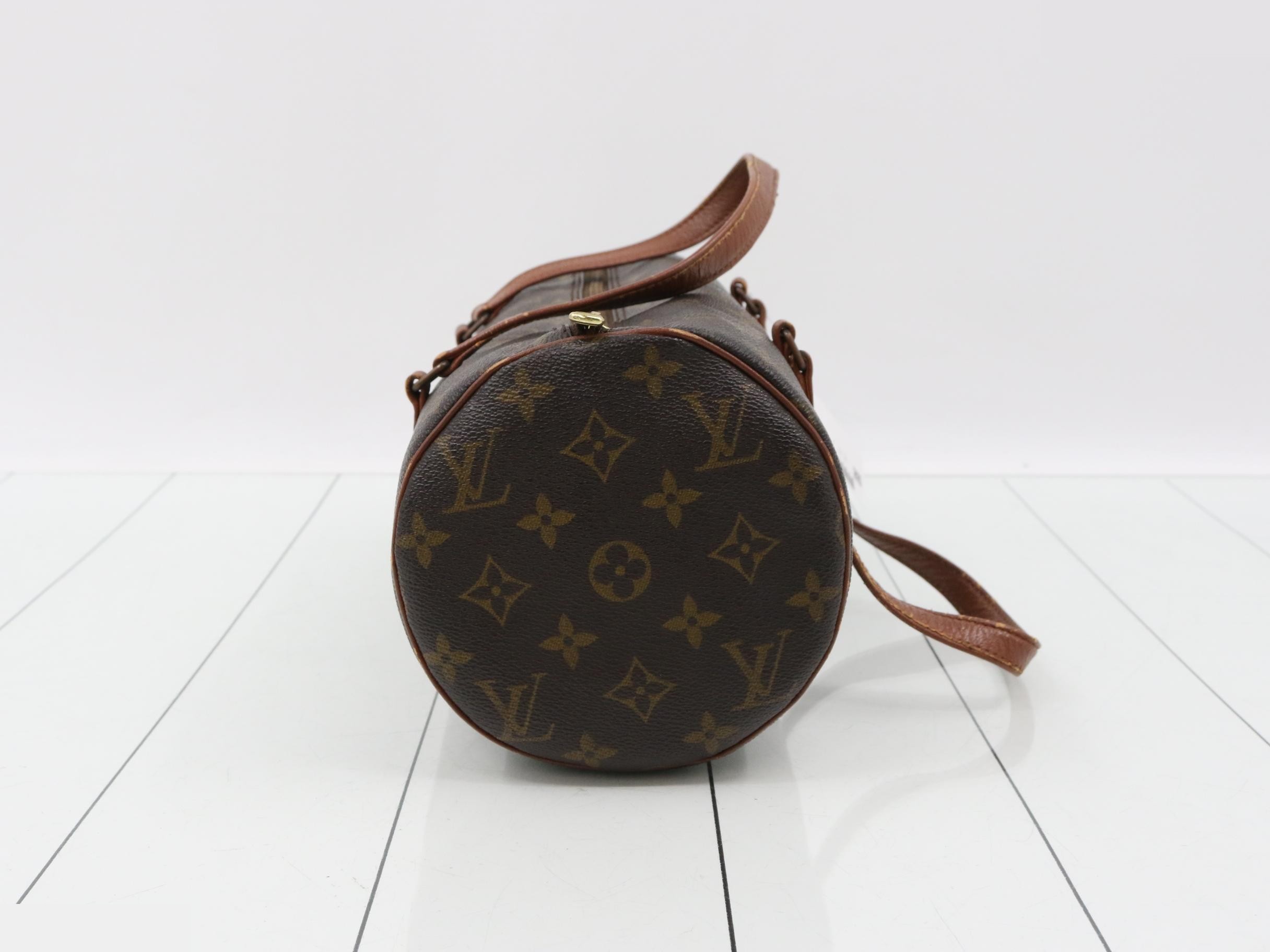 Old Papillon 30 with pouch, Monogram — view 4