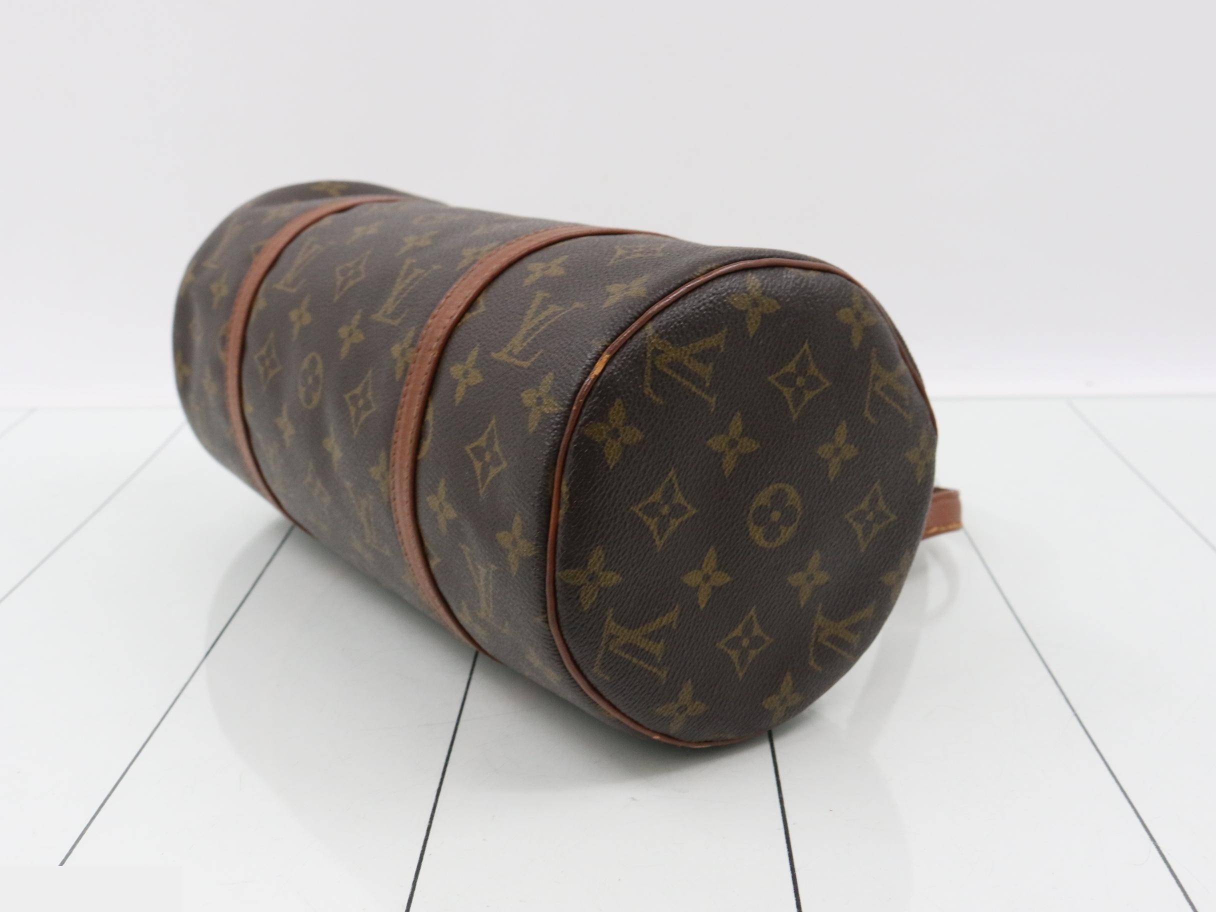 Old Papillon 30 with pouch, Monogram — view 6