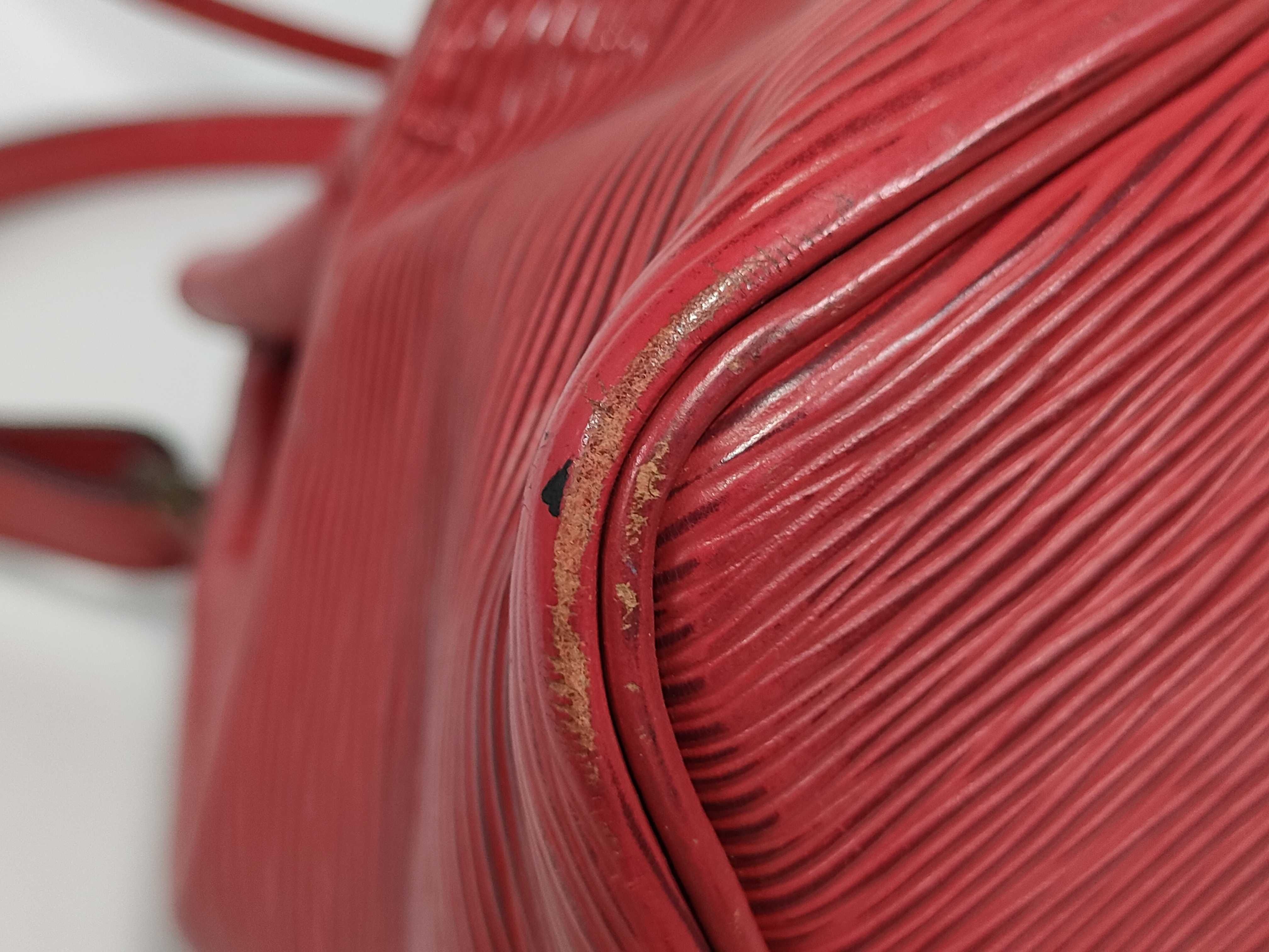 Epi Petit Noé Red Shoulder Bag — view 6