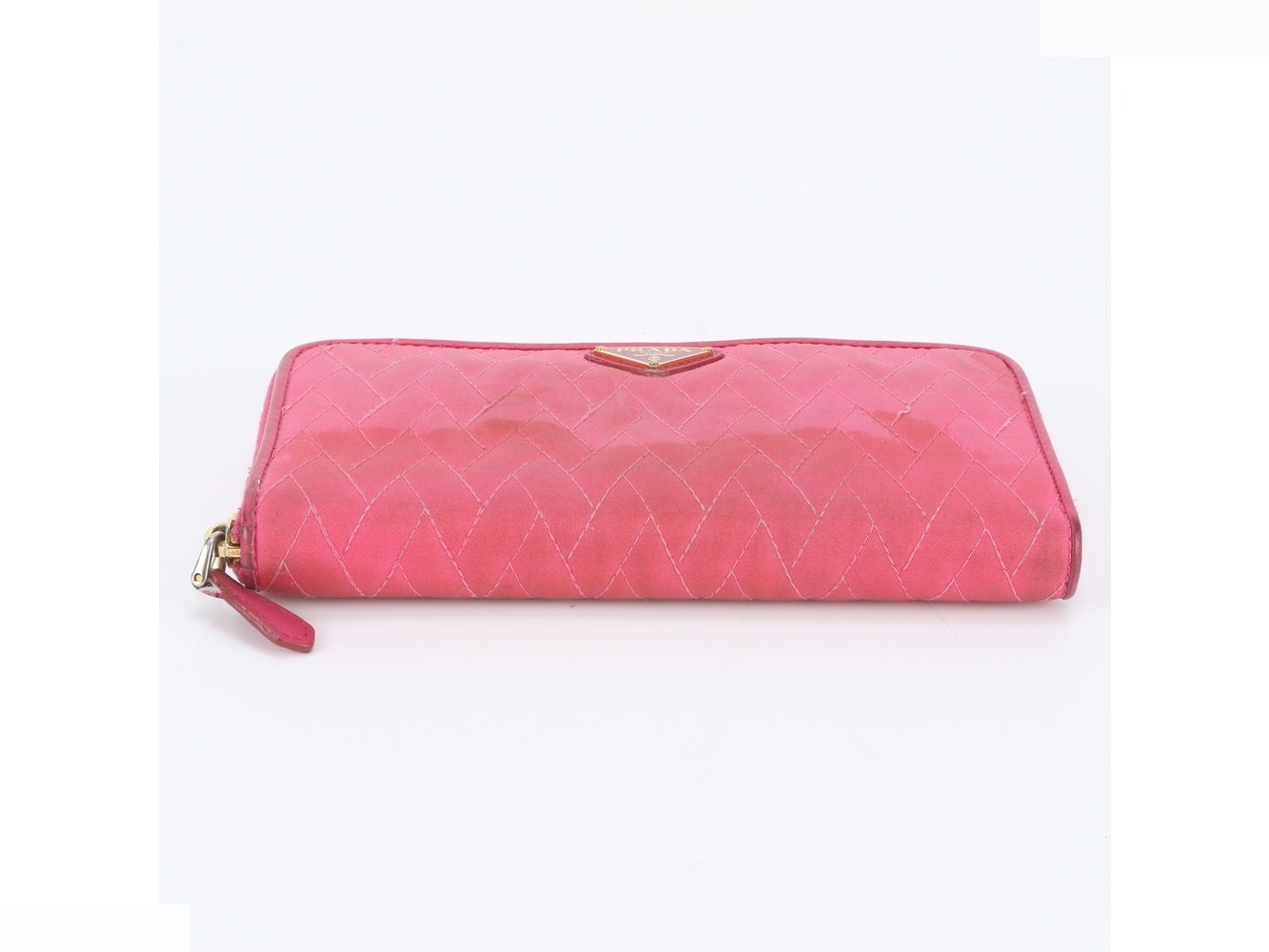 Quilted nylon long wallet with triangle logo and leather — view 4