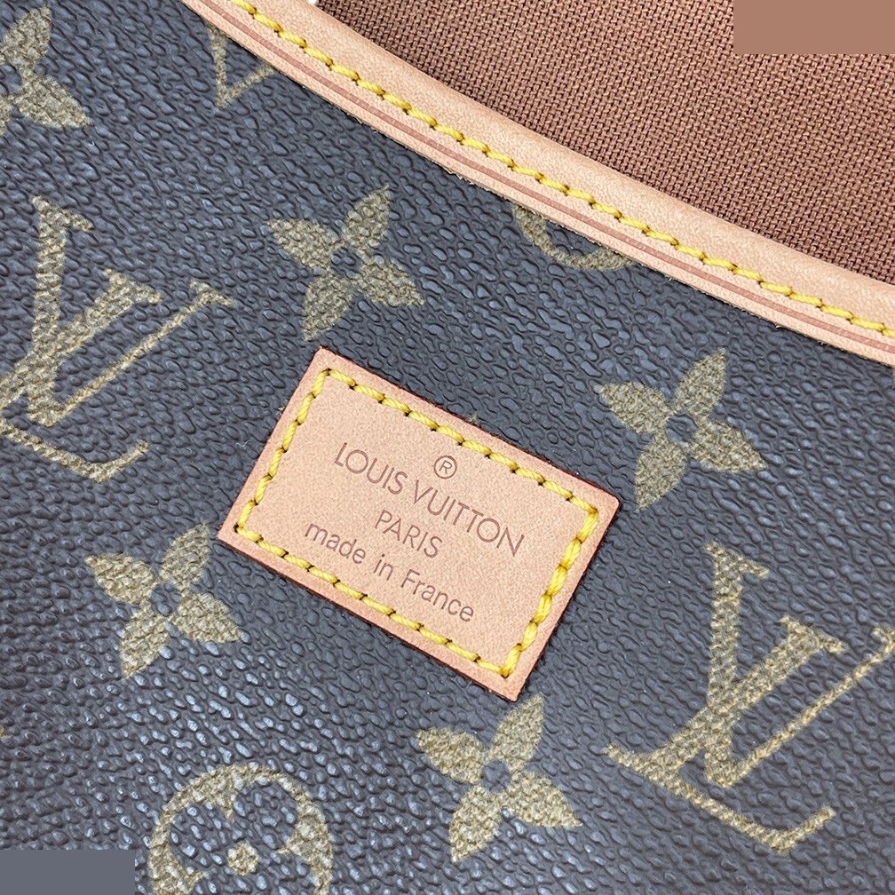 Monogram Saumur 35 M42254 — view 11