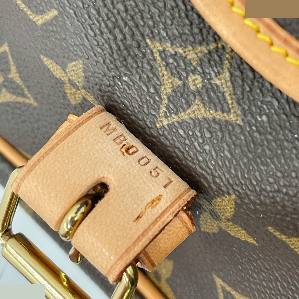 Monogram Saumur 35 M42254 — view 10