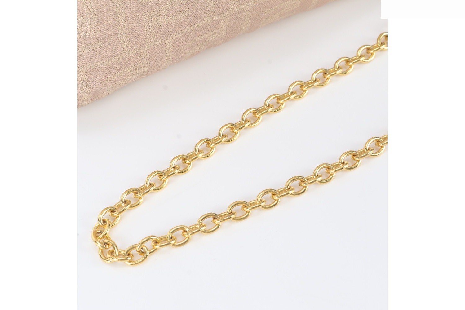 Zucca Chain Shoulder Bag (Crossbody) — view 2